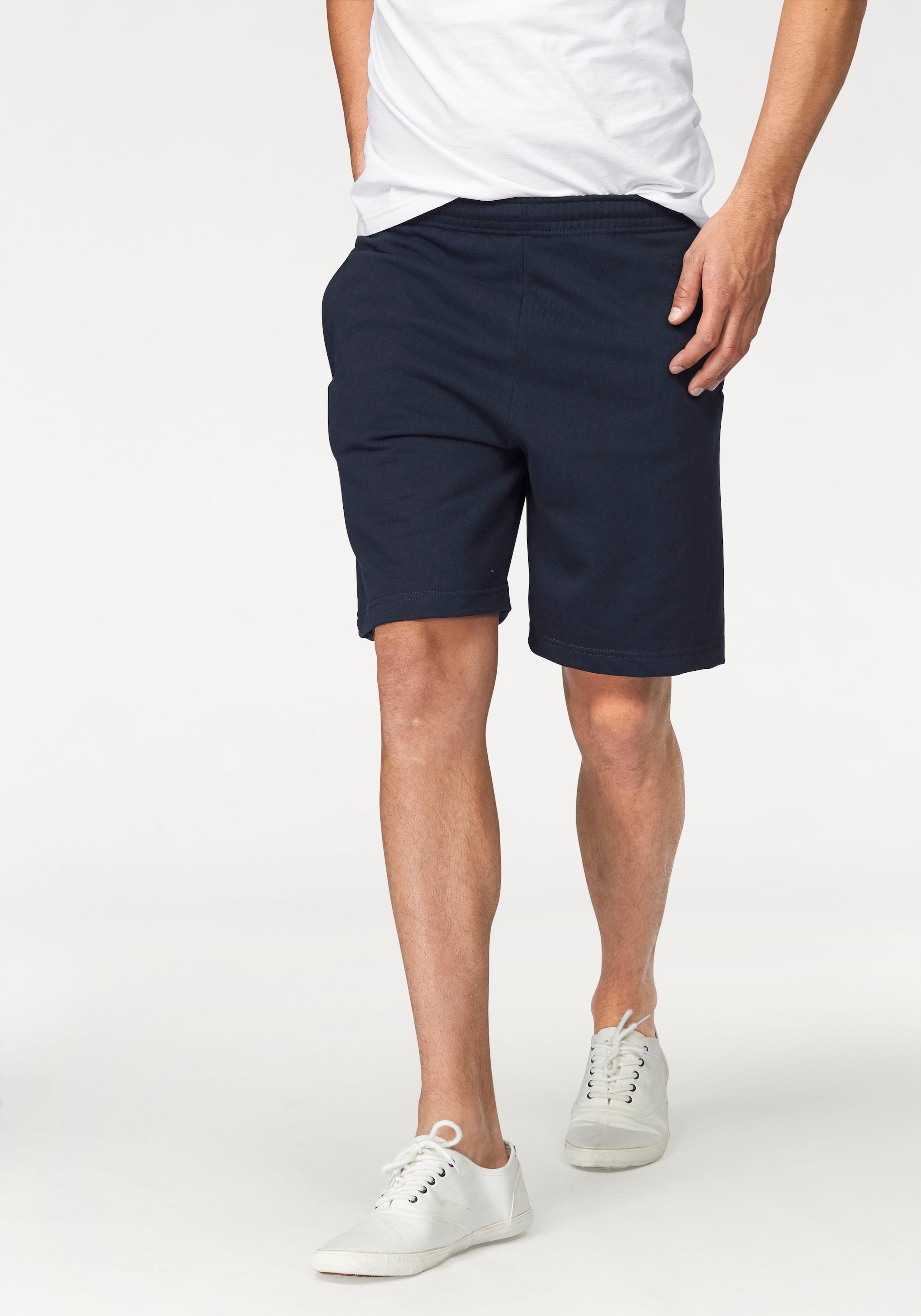 Fruit of the Loom Sweatshorts, in bequemer Form