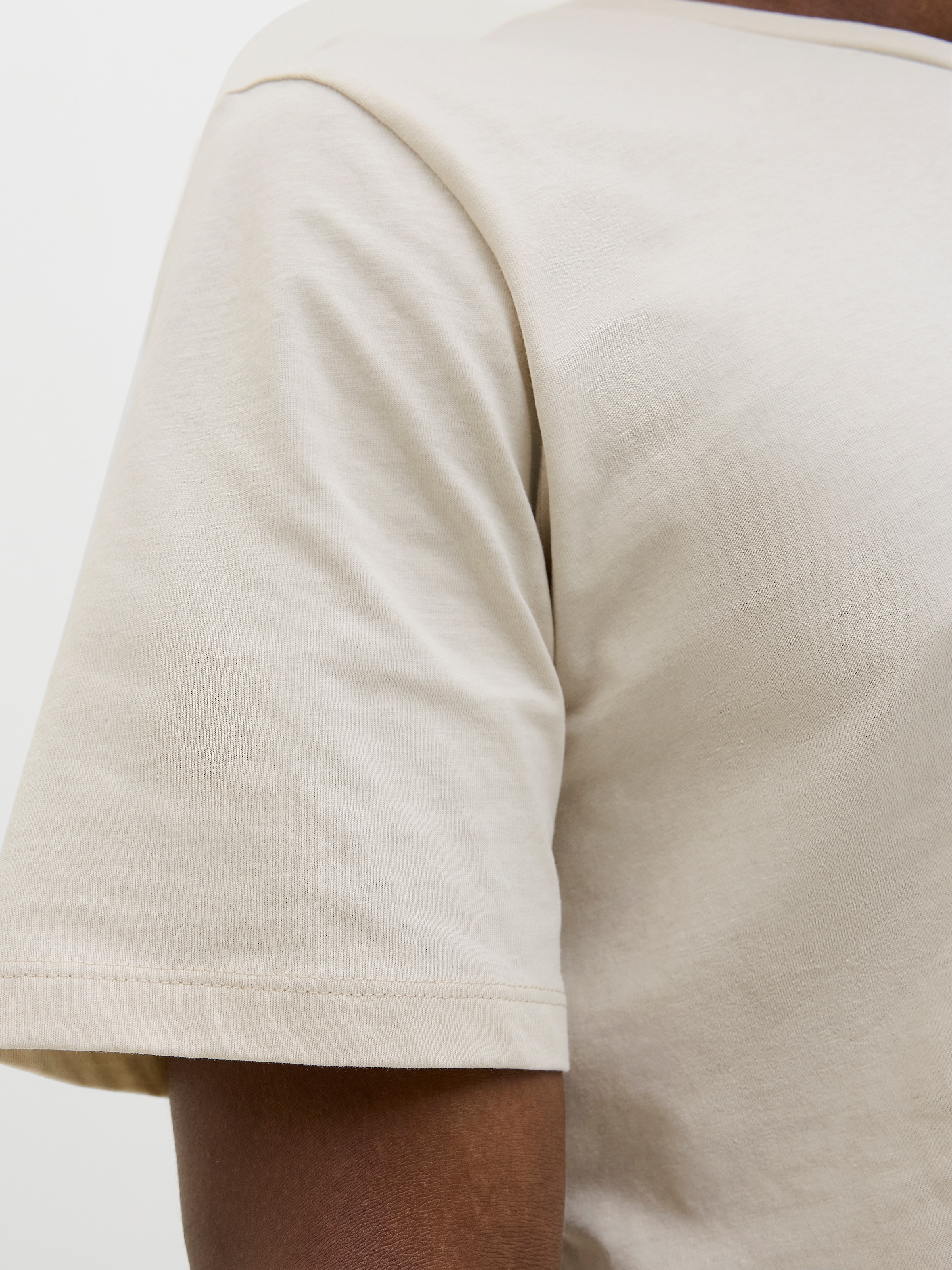 Jack & Jones Print-Shirt »JJJAXON – T-Shirt mit Print, Rundhals und Baumwolle«, Print, modisch, regular fit, Jersey, Rundhals