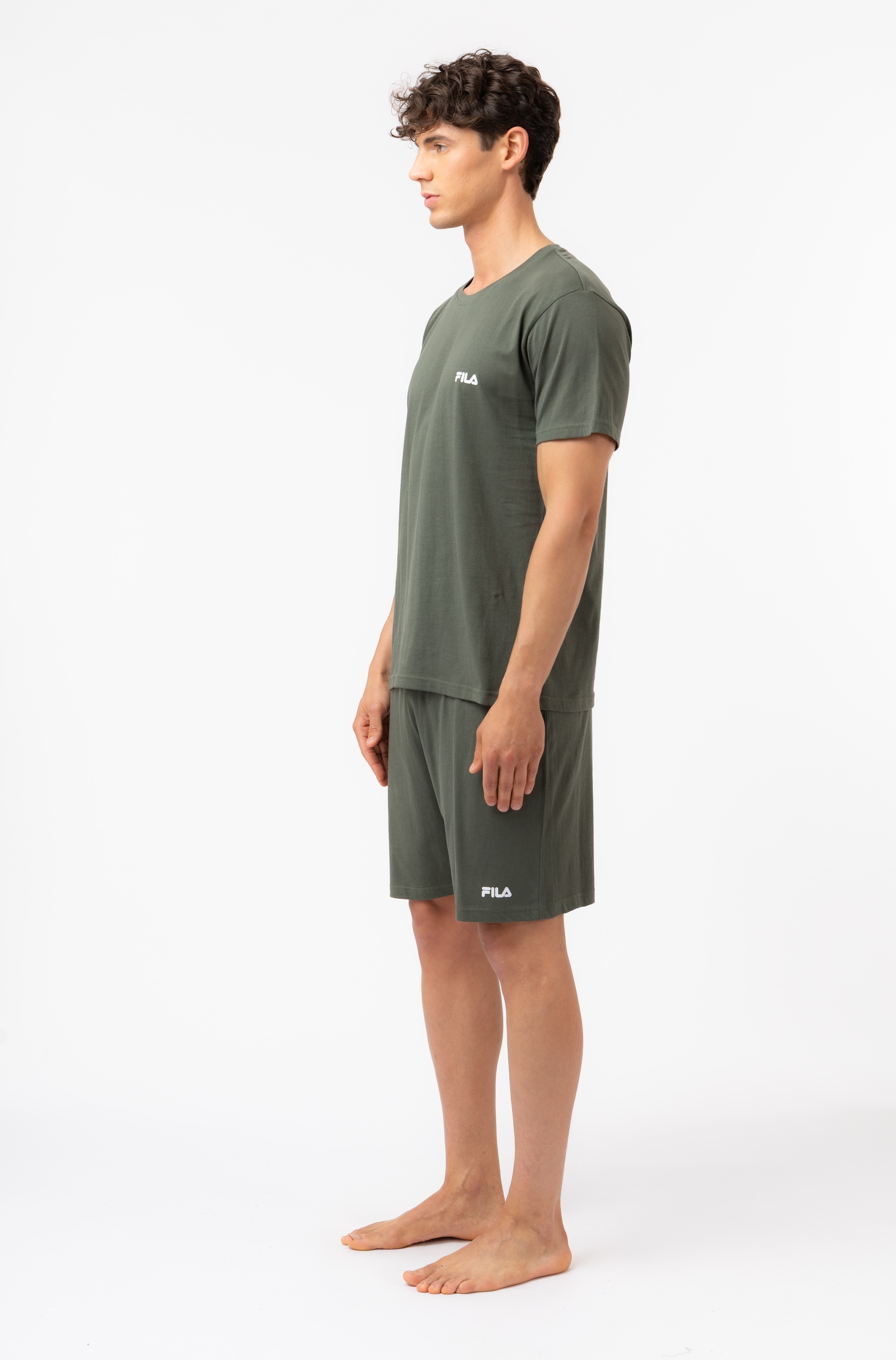 Fila Schlafanzug »MAN JERSEY PYJAMAS« 2 T-Shirt und kurze Hose mit Gummizug