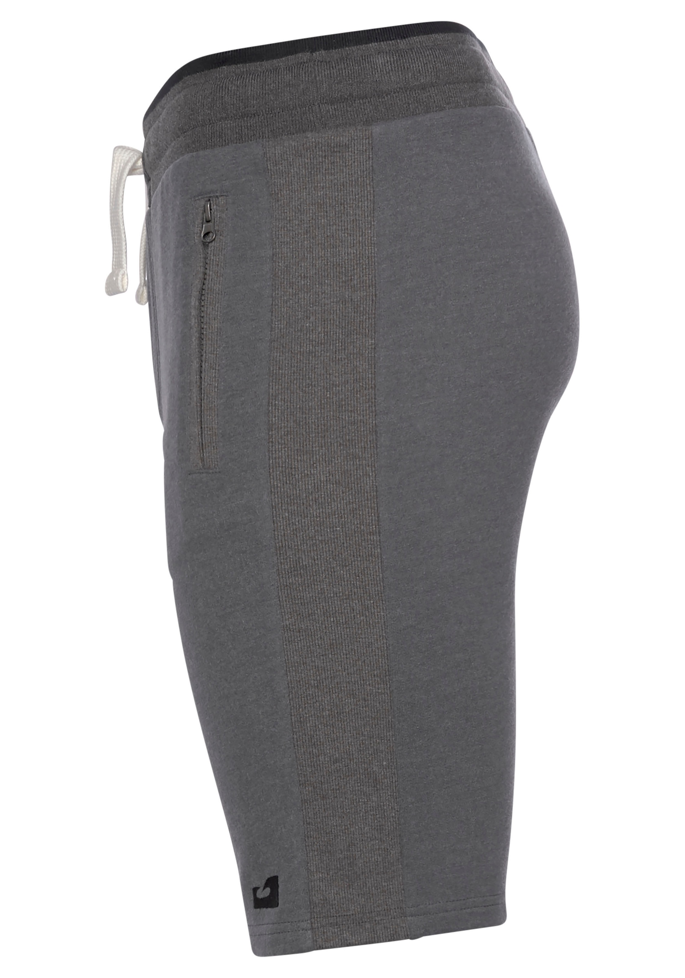 Ocean Sportswear Sweatshorts »Relax Fit«, mit Reissverschlusstaschen