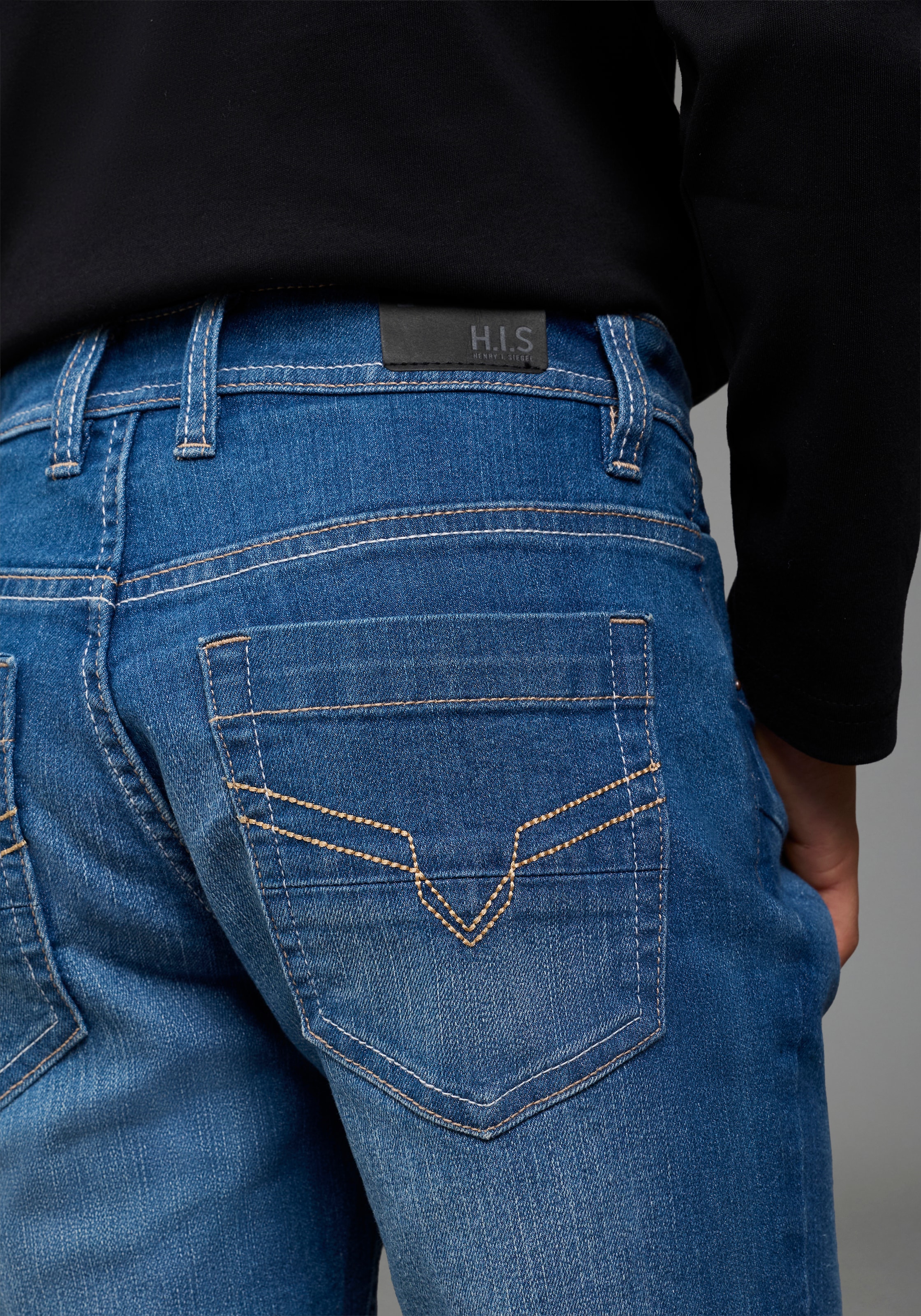 H.I.S Jeans Relax-fit »Stretchjeans in gerader Form für Jungen« pour TEENS. jean droit avec lavage authentique