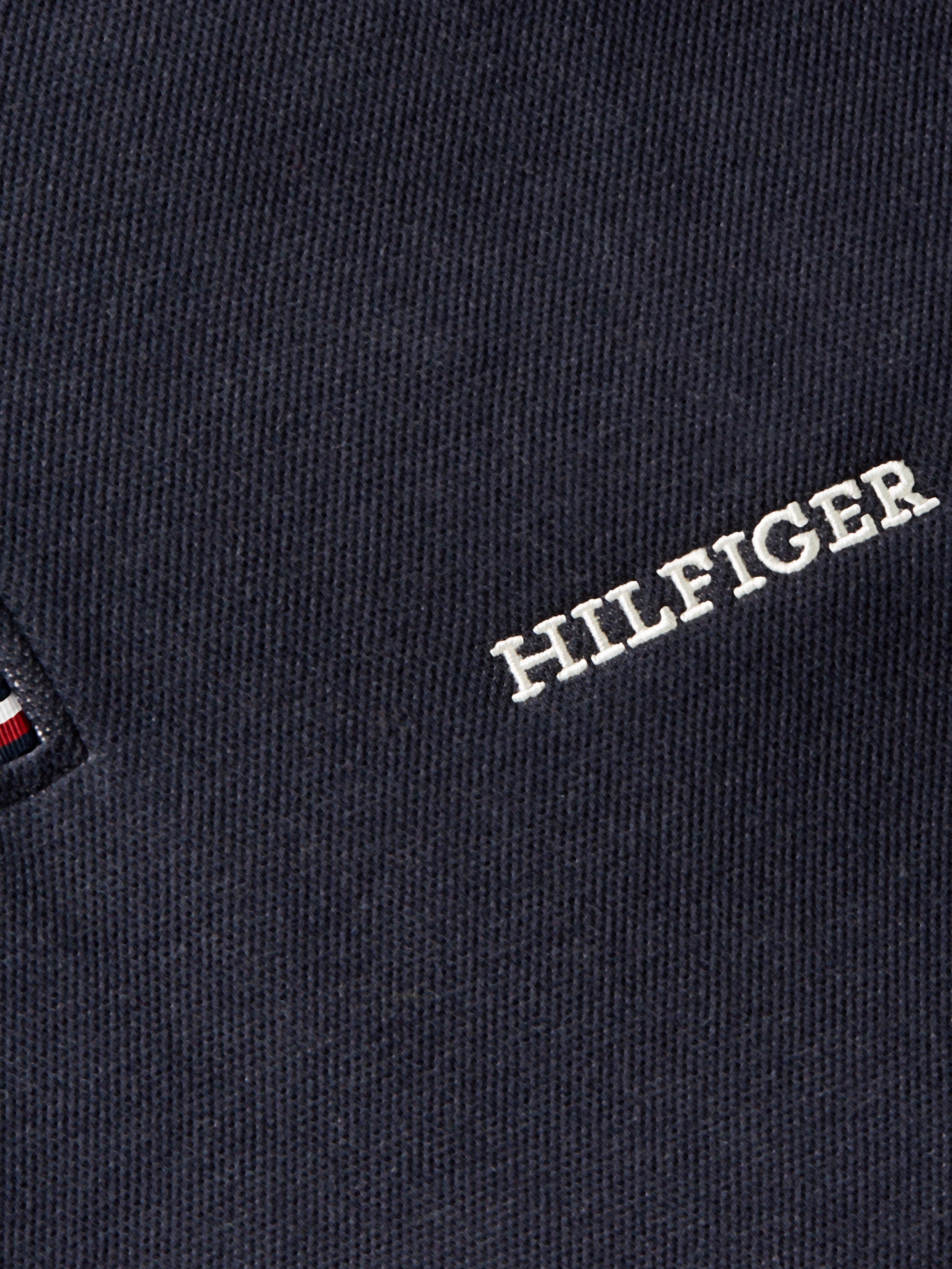 Tommy Hilfiger Sweatshirt »MONOTYPE HONEYCOMB 1/4 ZIP«, Tommy Hilfiger Flag-Stickerei am Reissverschluss und Rücken