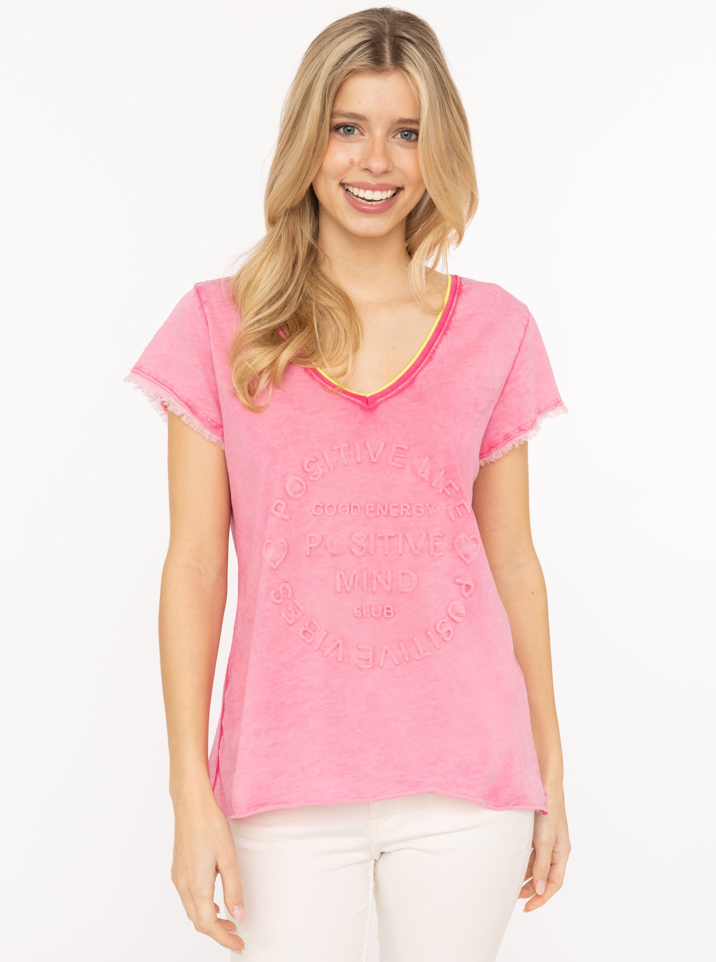 Image of Zwillingsherz Kurzarmshirt ""Positive Mind Neonkante"" ausgefranste Kanten, V-Ausschnitt mit Neonkante, kurzarm, Stempeldruck