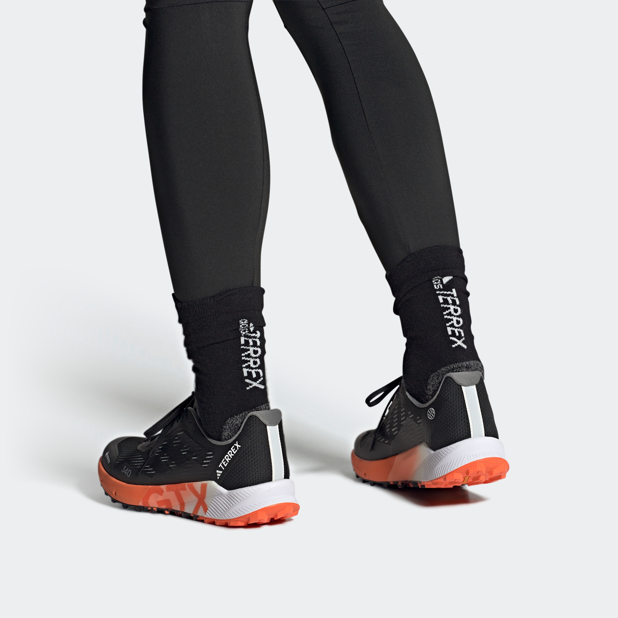 adidas TERREX Laufschuh »TERREX AGRAVIC FLOW GORE-TEX TRAILRUNNING 2.0«, wasserdicht