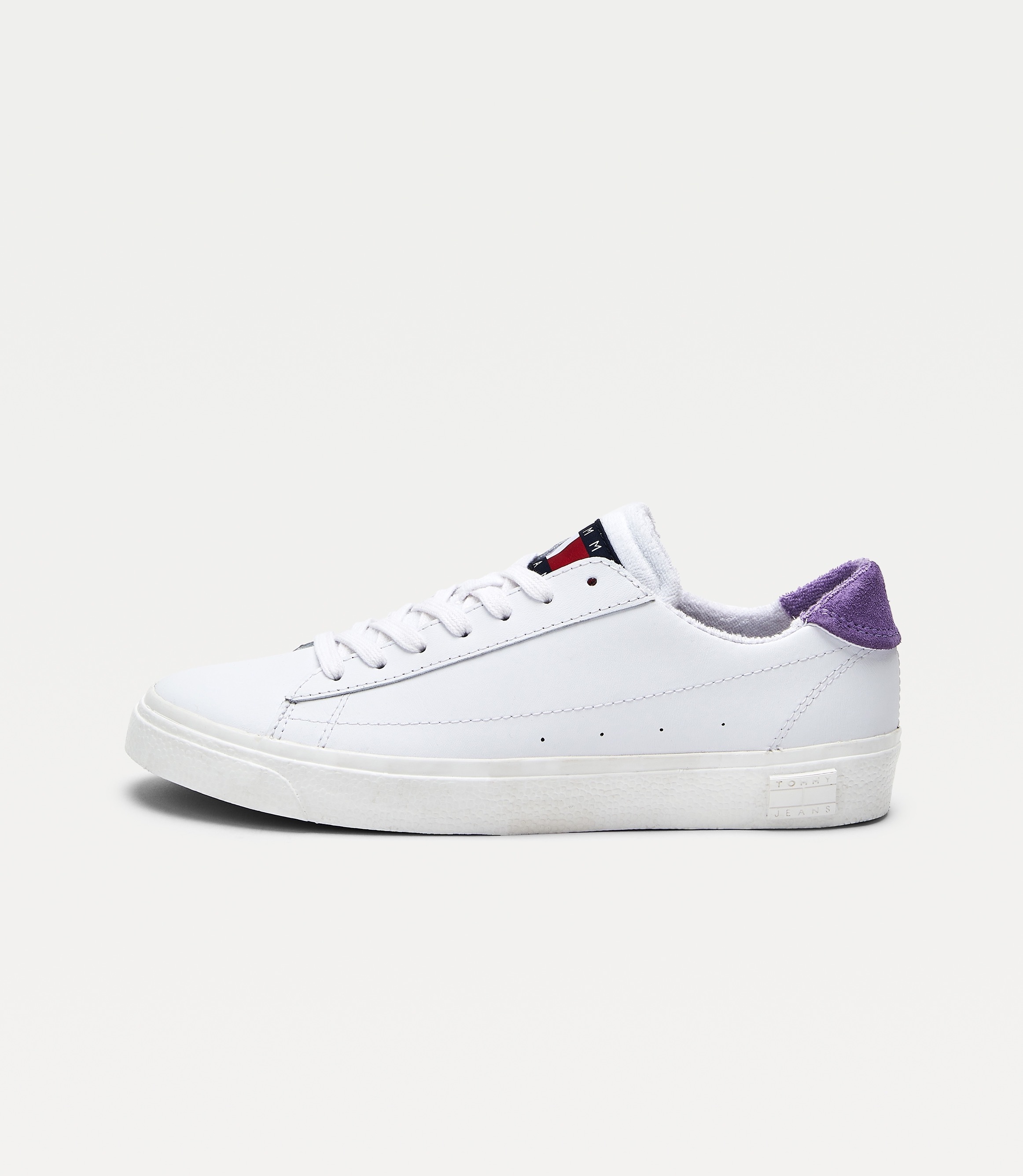 Image of Tommy Jeans Sneaker »WMN LEATHER LOW CUT VULC«, mit Logoschriftzug bei Ackermann Versand Schweiz