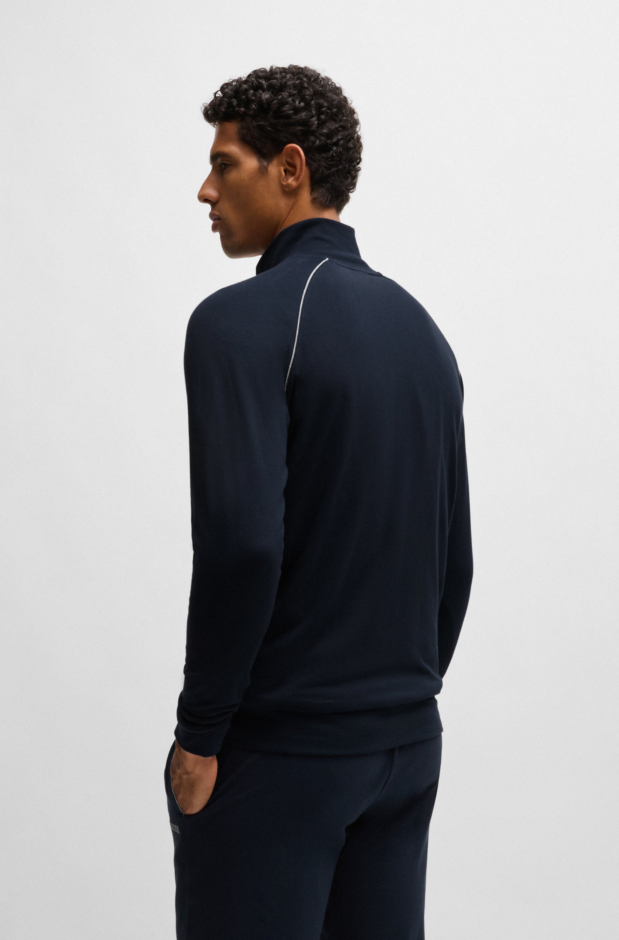 BOSS Sweatjacke »Mix&Match Jacket Z«, mit Kontrastnaht am Ärmel