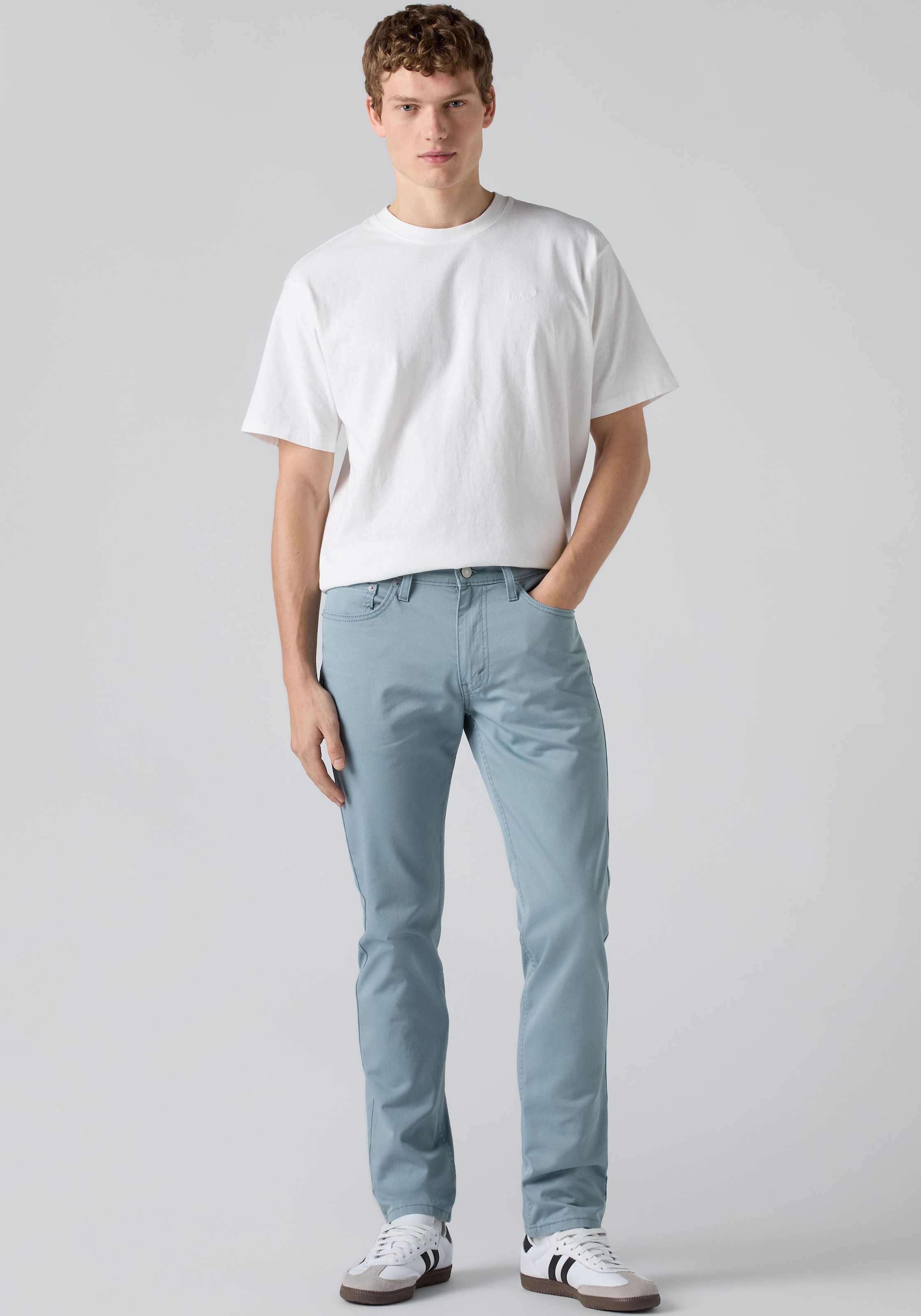 Levi's® Slim-fit-Jeans »511 SLIM« mit grossem Logo-Badge