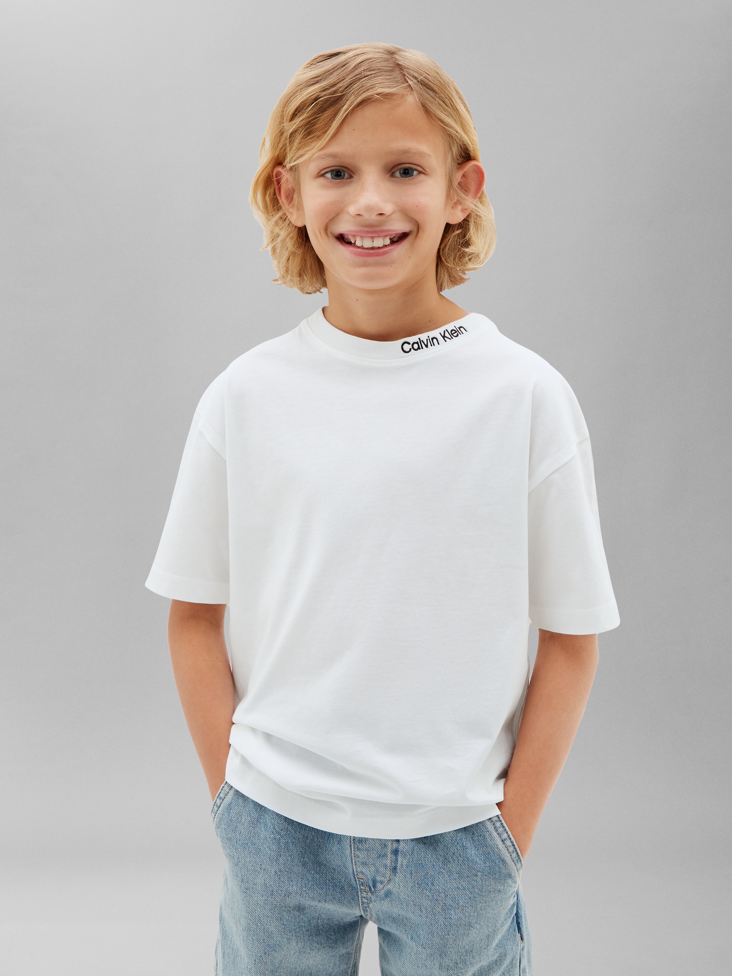 Calvin Klein Jeans T-Shirt Packung, 2 Regular Fit, reine Baumwolle, gestickter Logoschriftzug