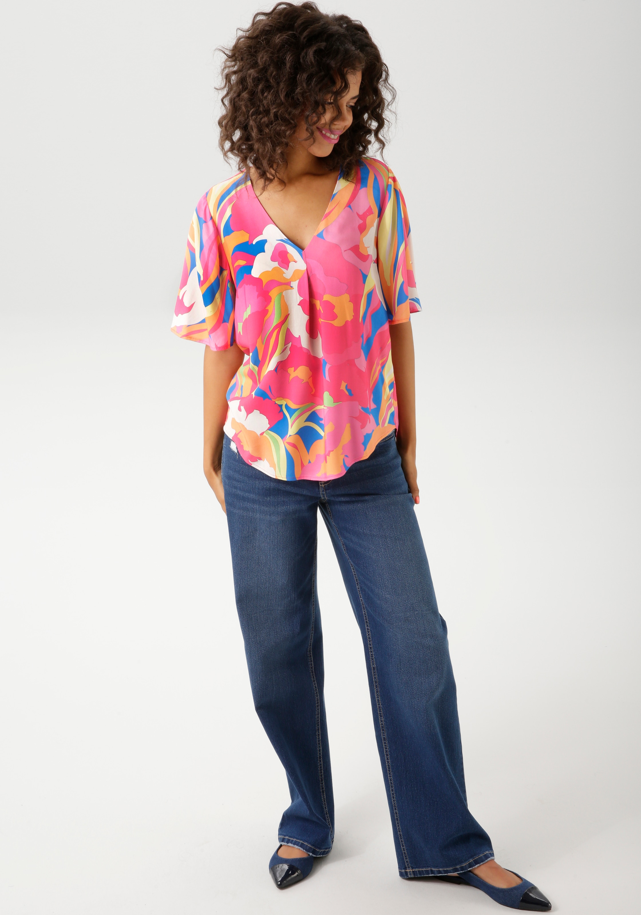 Aniston CASUAL Schlupfbluse, mit fantasievollen, grafischen Druck