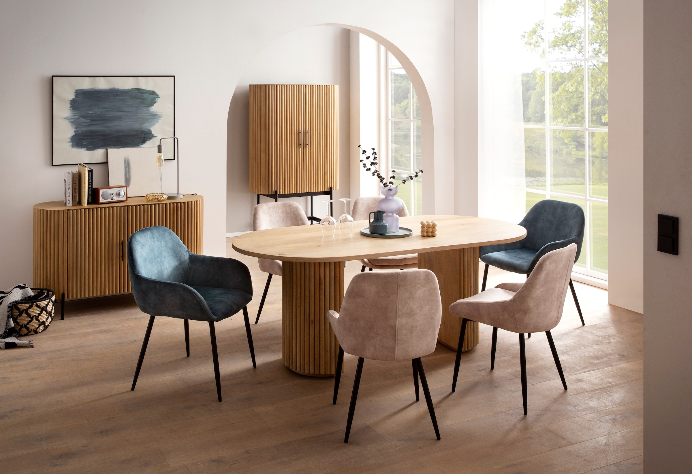 SIT Mehrzweckschrank »Rovinj aus Mangoholz mit Lamellen-Design & Metallfüssen« 1 Stk. tlg. 2 Türen, 3 Fächer & 52 cm hohe schwarze Metallfüsse