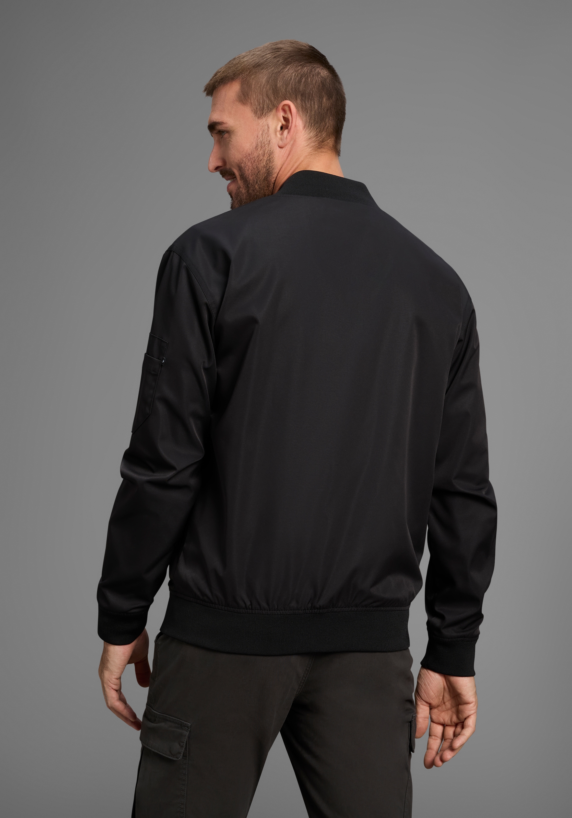 Bruno Banani Bomberjacke, Blouson mit Stehkragen, leichte Übergangsjacke