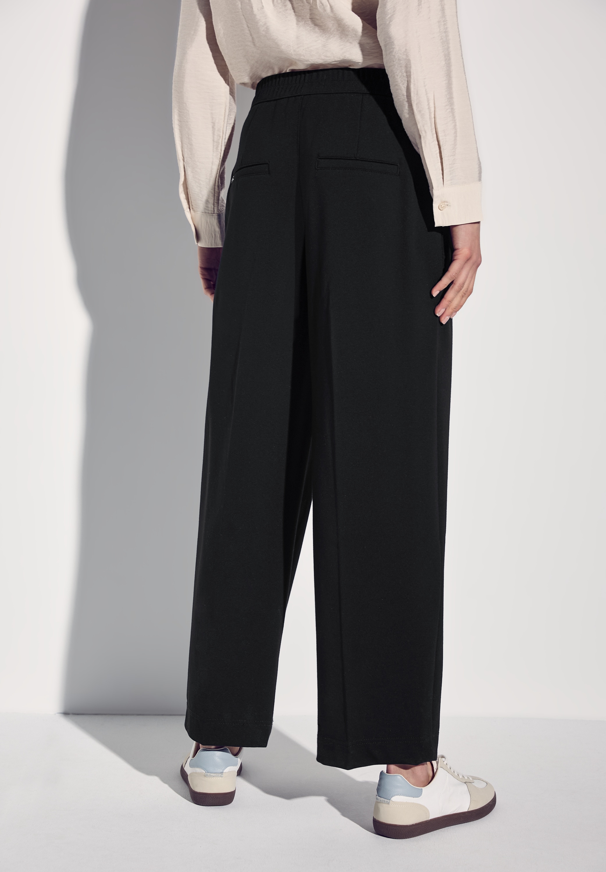 STREET ONE Stoffhose, mit Aufgesetzten Taschen