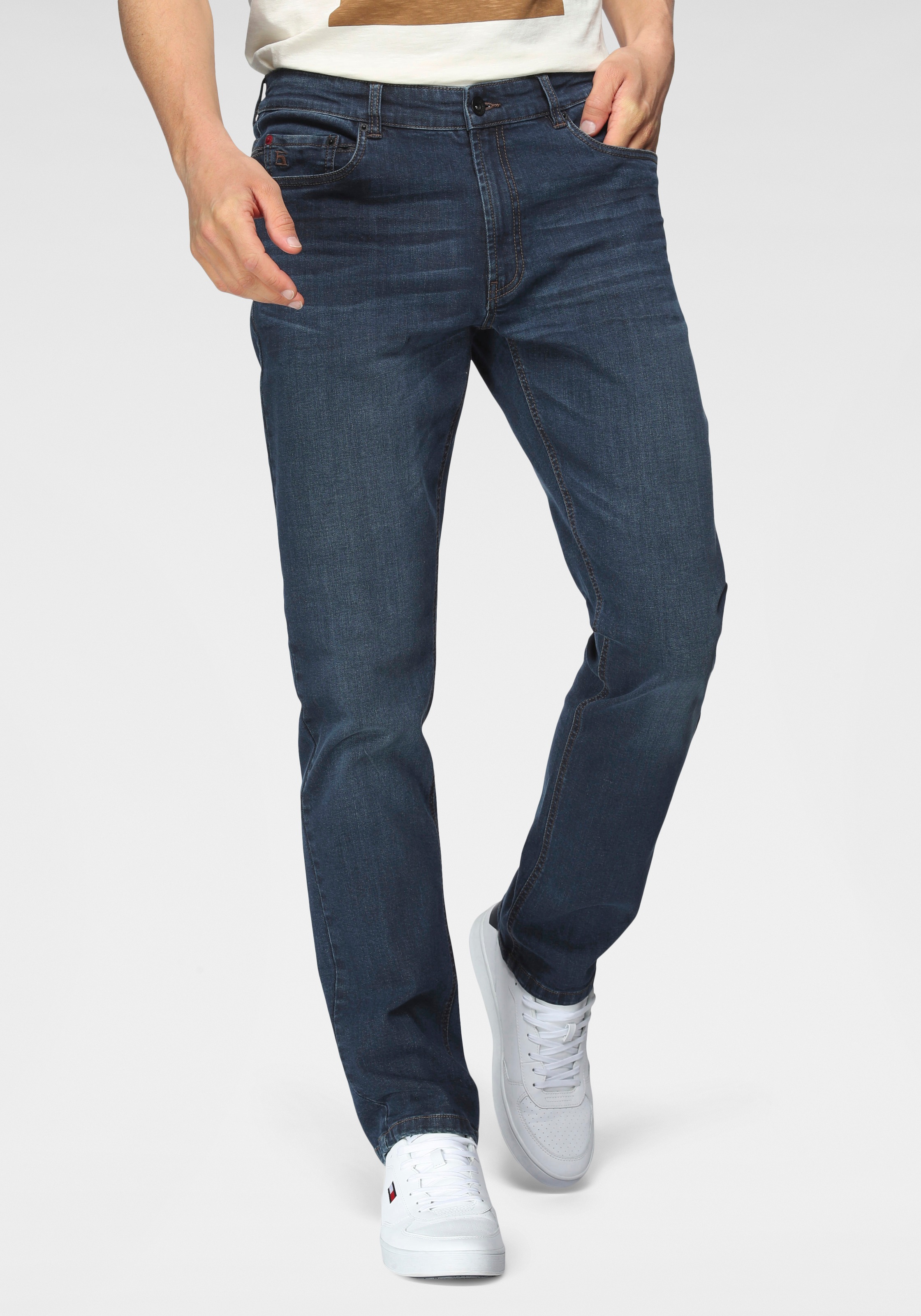 Image of H.I.S Straight-Jeans »BUCK«, Ökologische, wassersparende Produktion durch Ozon Wash bei Ackermann Versand Schweiz