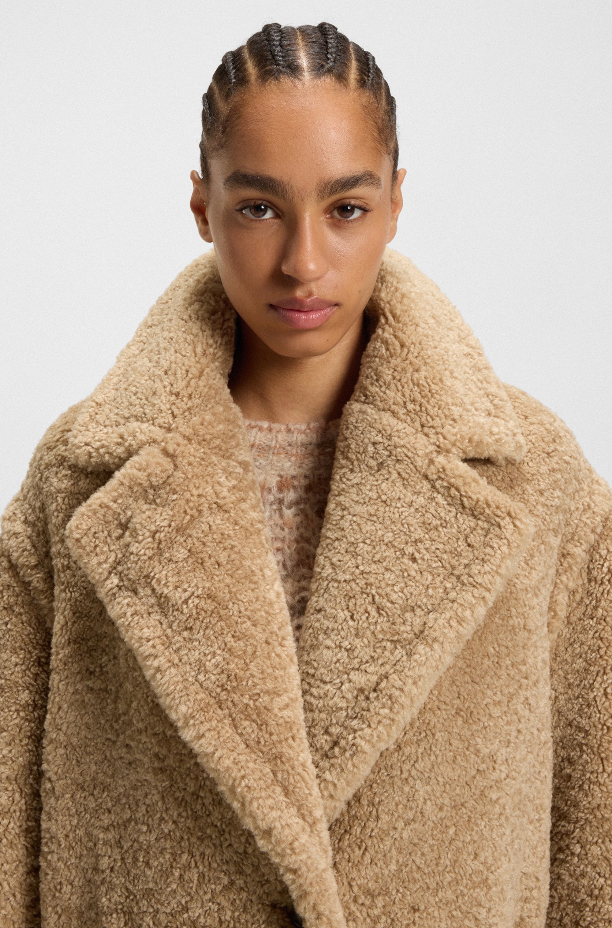 BOSS ORANGE Manteau court »Catedy Premium Damenmode« aus softem Teddy, Relaxed Fit