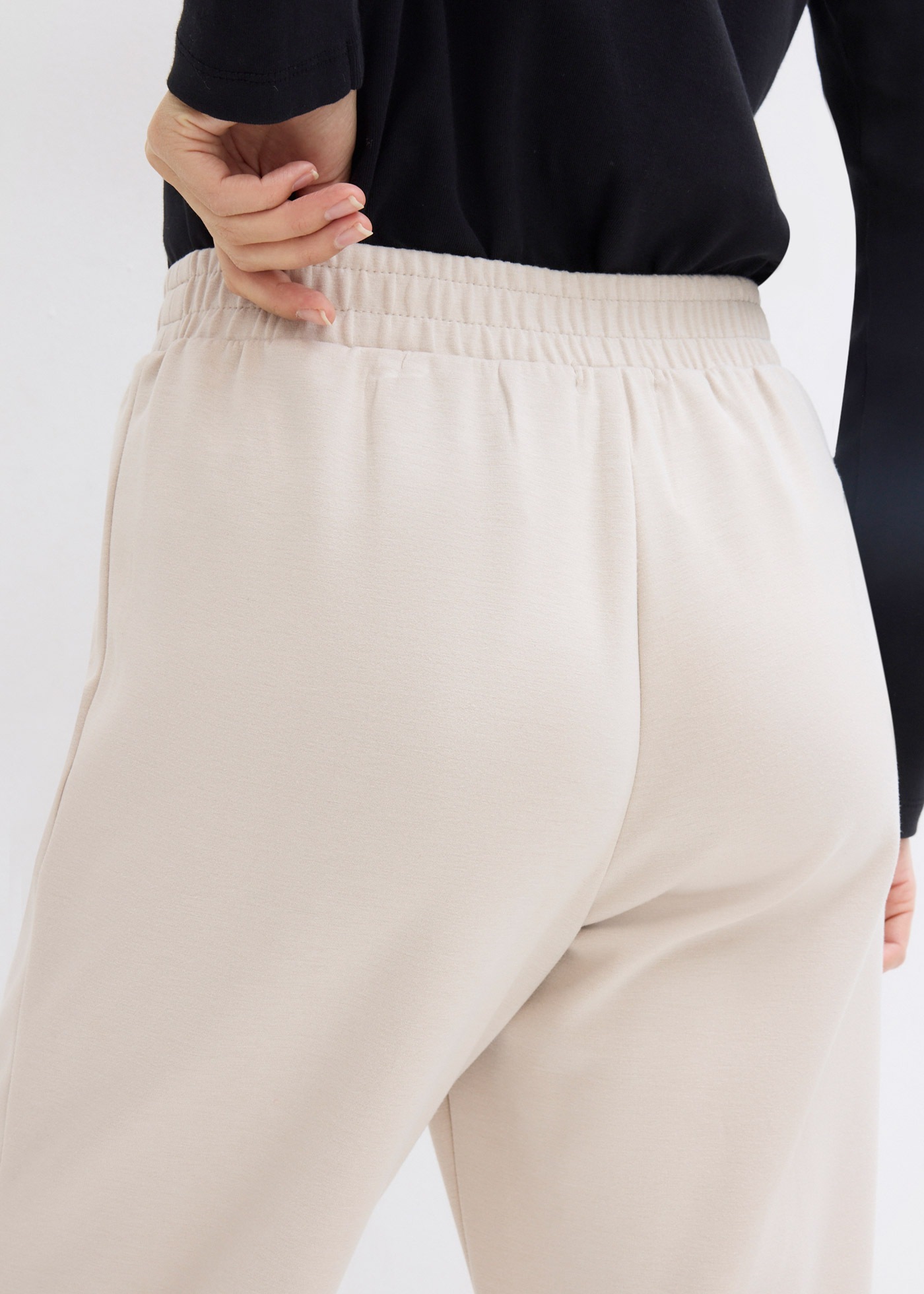 bonprix Pantalon sweat  avec nervure, coupe classique, avec une part d'élasthanne