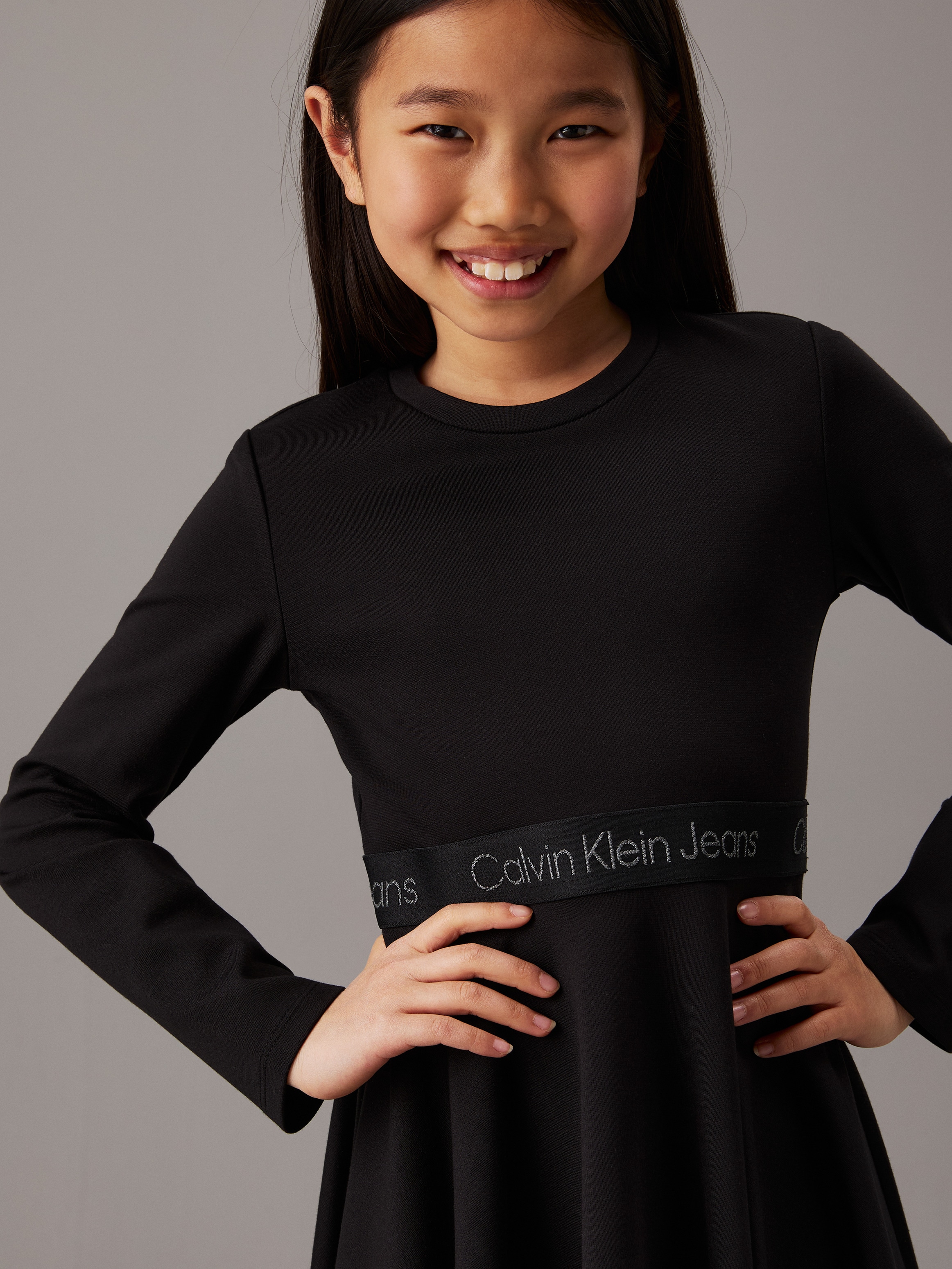 Calvin Klein Jeans Skaterkleid »Ls Logo Tape Punto Dress«, für Kinder bis 16 Jahre und mit Logoschriftzug
