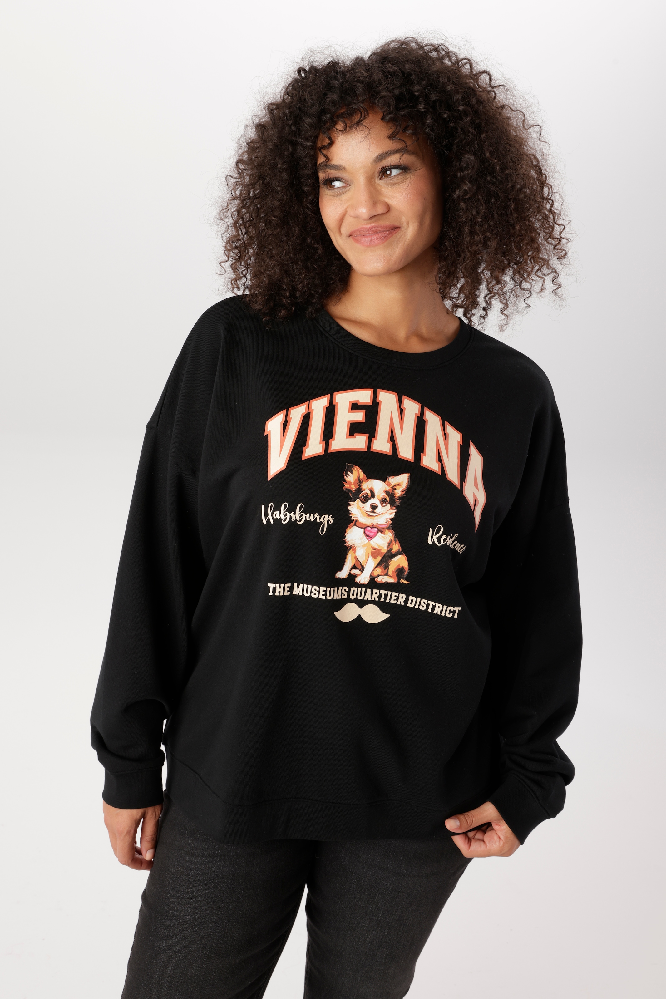 Image of Aniston PLUS Sweatshirt, mit süsser Applikation - NEUE KOLLEKTION