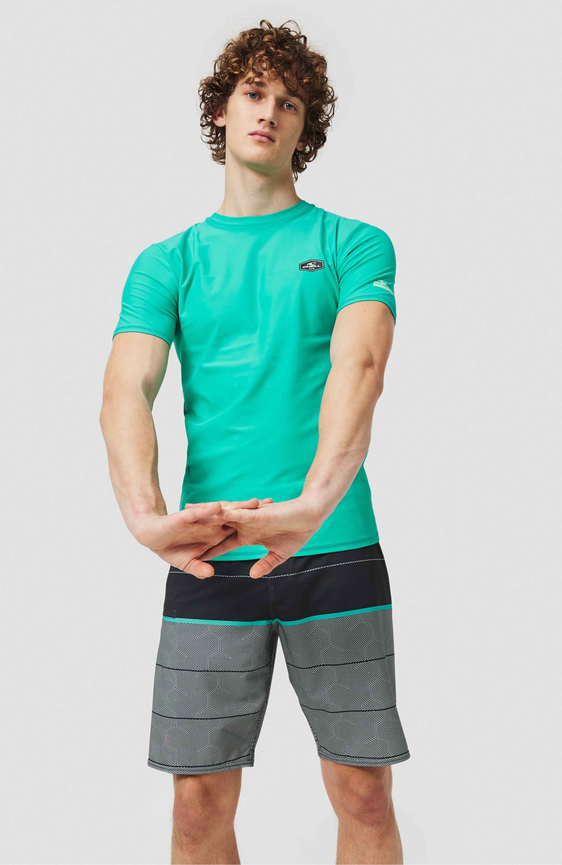 Image of O'Neill Funktionsshirt »Essential« bei Ackermann Versand Schweiz