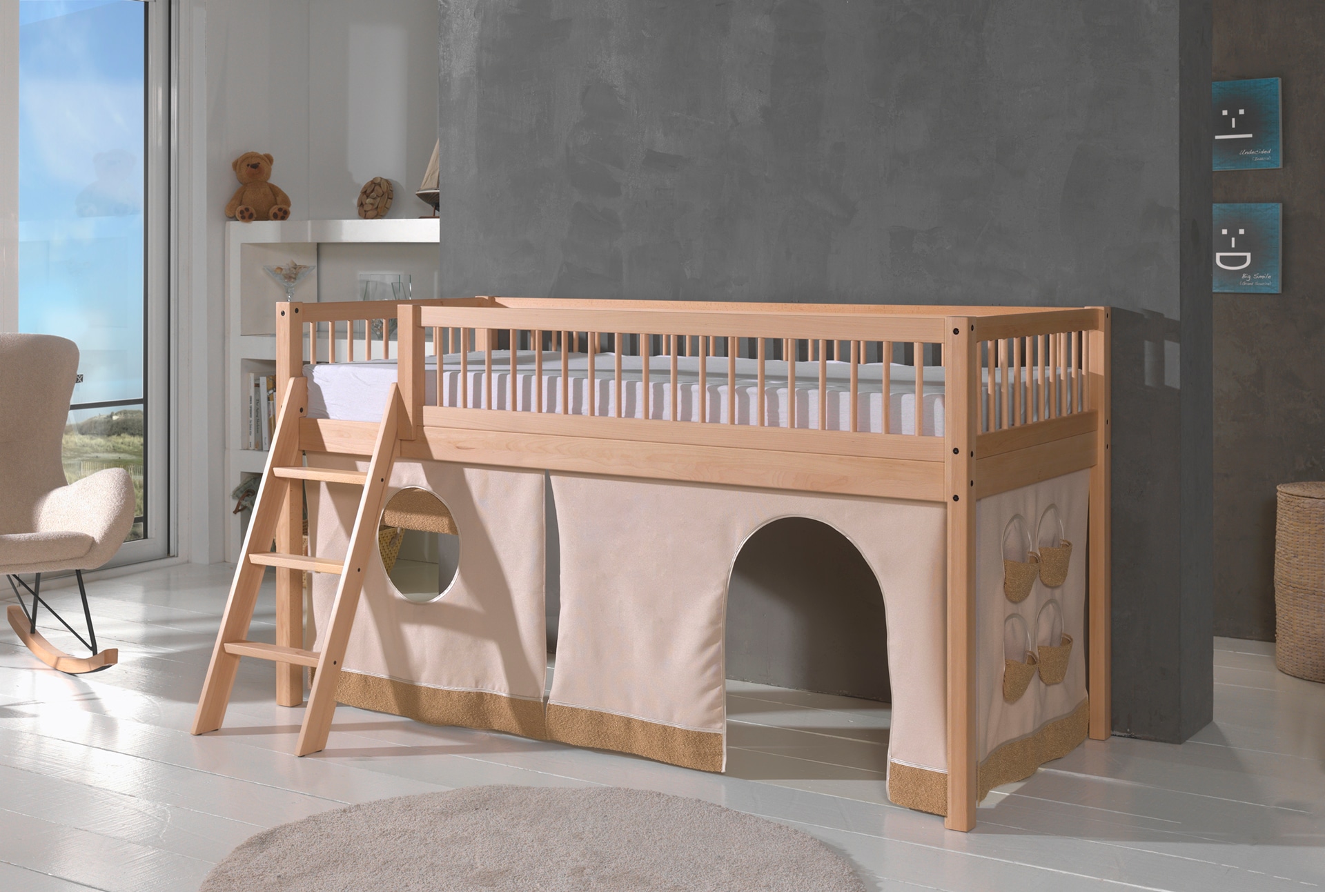 Vipack Spielbett »Forrest mit hochwertiger und stabiler Verarbeitung, Made in Europe« halbhohes Bett inkl. Lattenrost, 90/200 cm, Rausfallschutz und Leiter,  Ausf. Buche massiv natur, inkl. Textilvorhang 3-tlg.