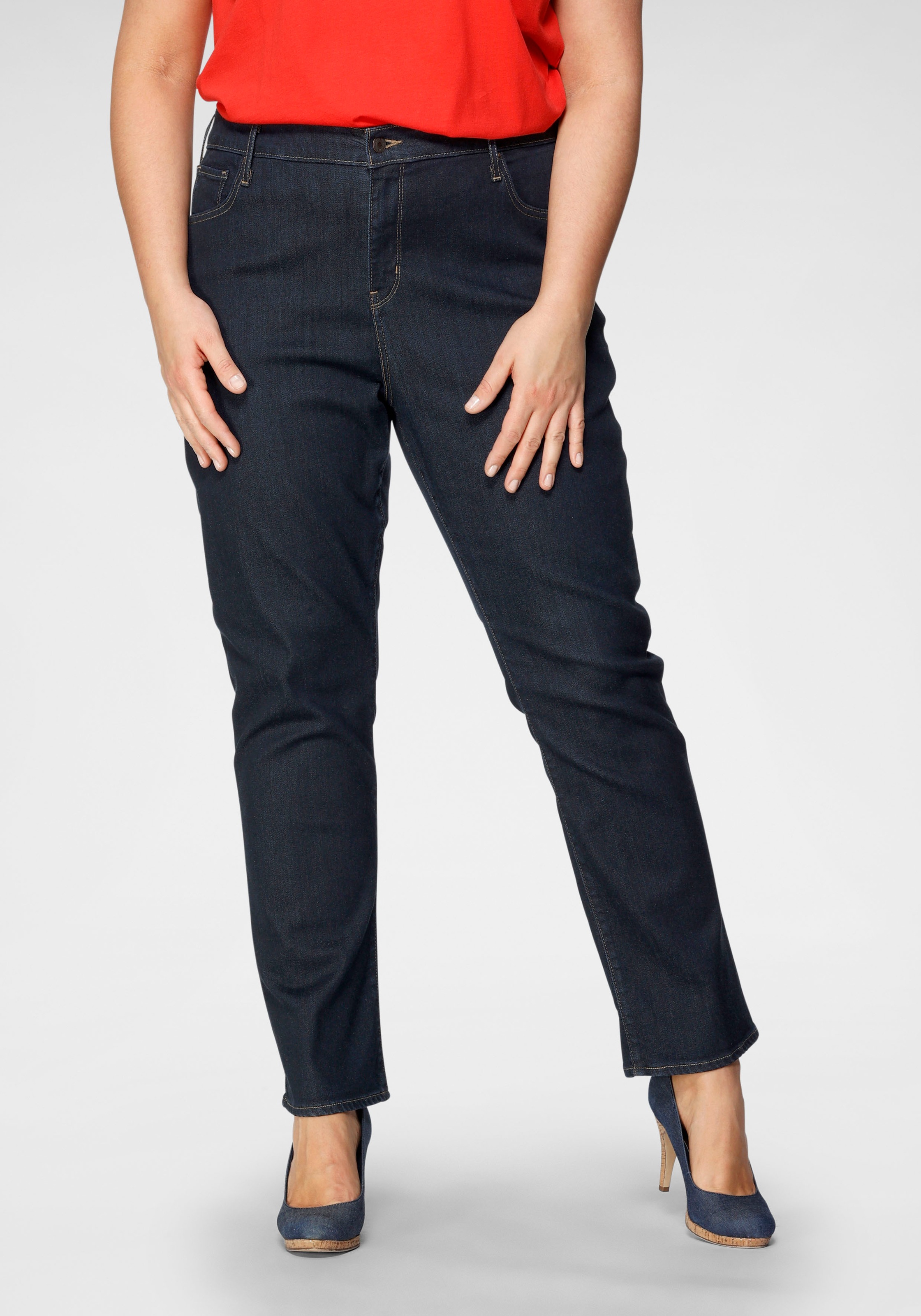 Image of Levi's® Plus Straight-Jeans »724 High Rise Straight«, mit hohem Bund bei Ackermann Versand Schweiz