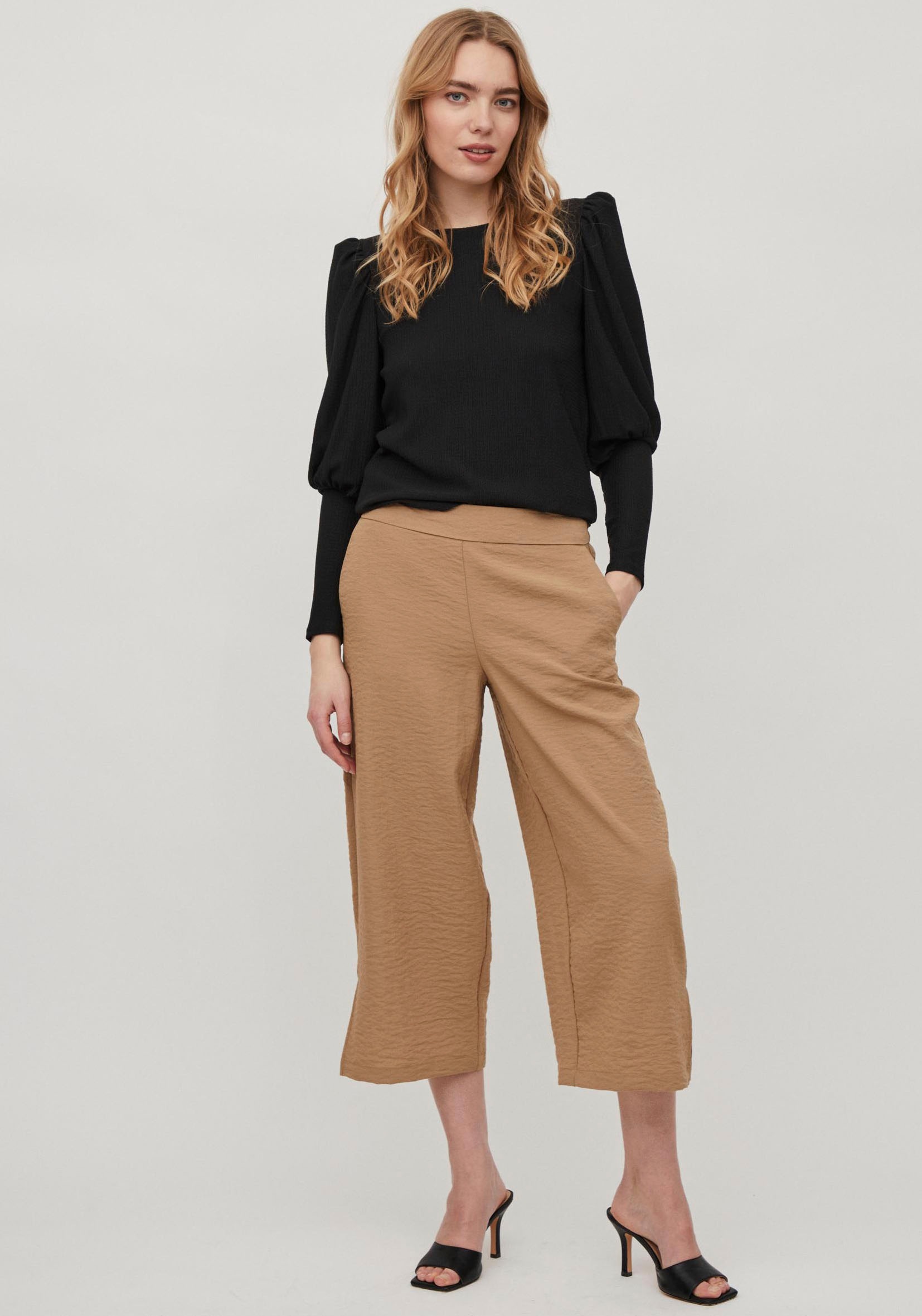 Image of Vila Culotte »VILINEA 7/8Pants«, mit seitlichen Schlitzen am Saum bei Ackermann Versand Schweiz