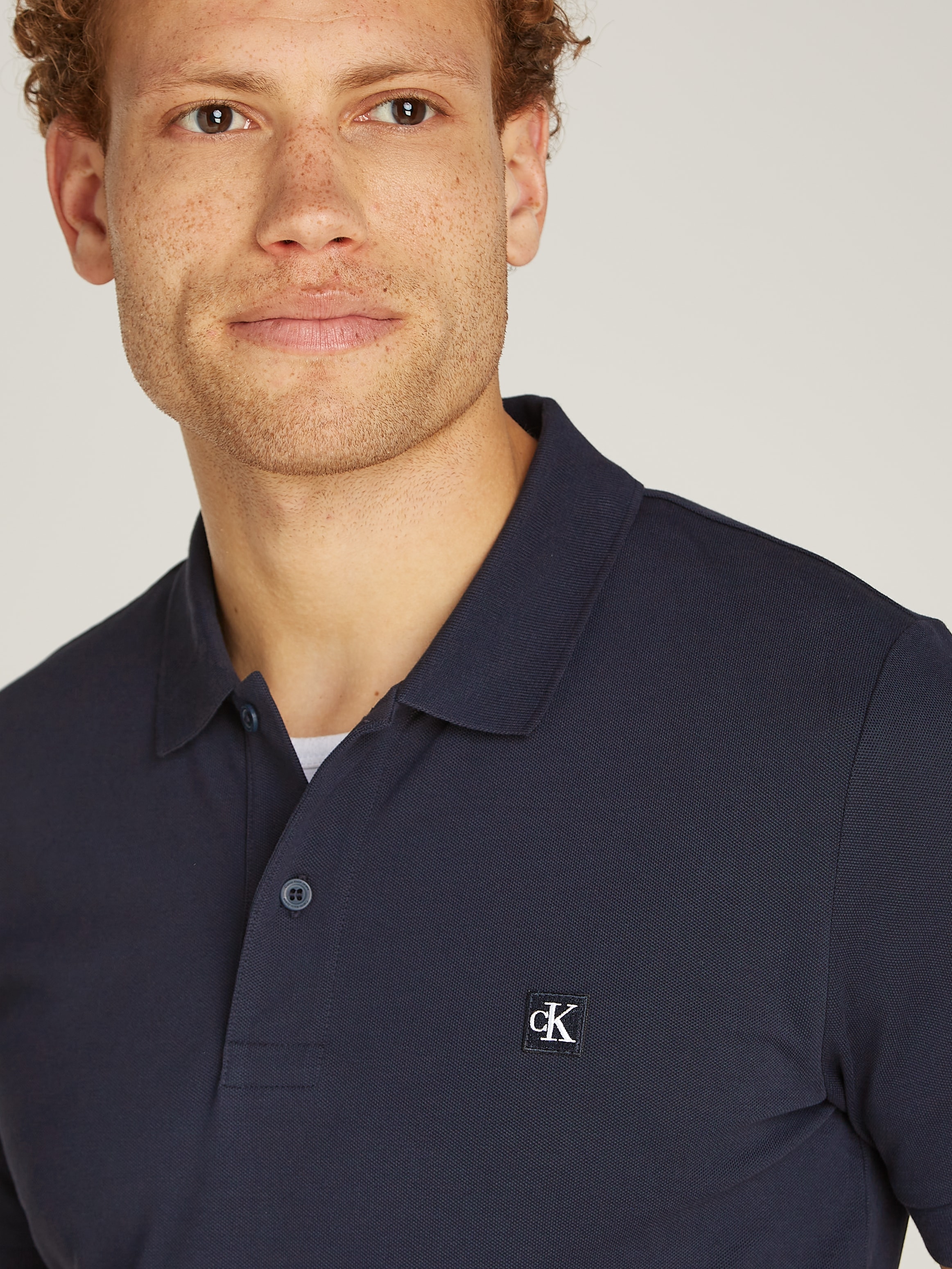 Calvin Klein Jeans Poloshirt »CK EMBRO BADGE SLIM POLO«, mit Logopatch