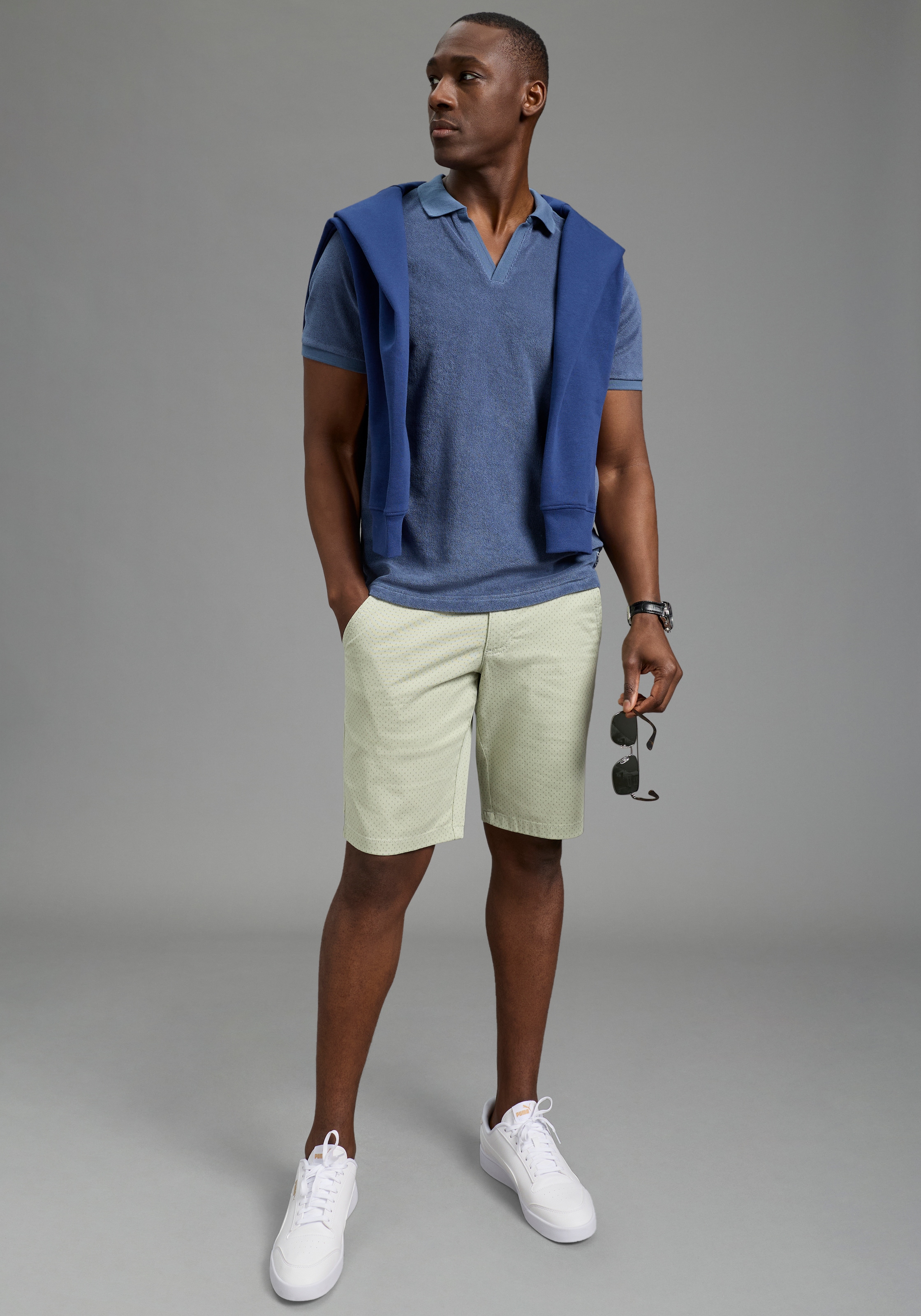 DELMAO Polo »sommerleichter Frottee« Regular Fit, mit V-Ausschnitt und Polokragen, unifarben