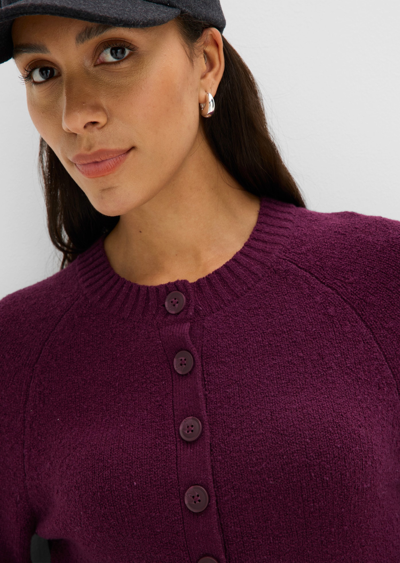 bonprix Pull en tricot avec boutons, coupe décontractée, style casual