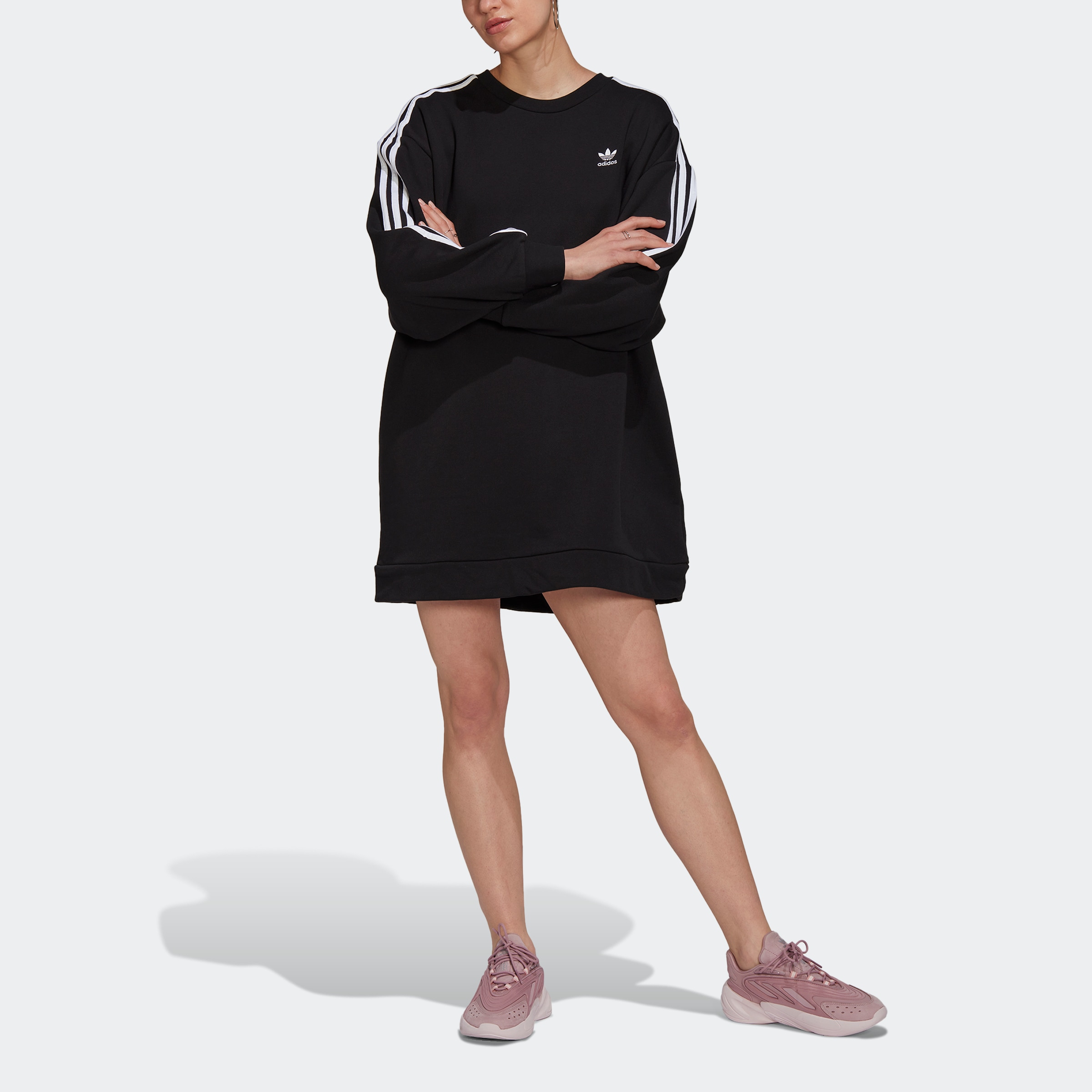 ♕ adidas Originals Sweatkleid »ADICOLOR CLASSICS SLEEVE LONG auf SWEATKLEID« versandkostenfrei