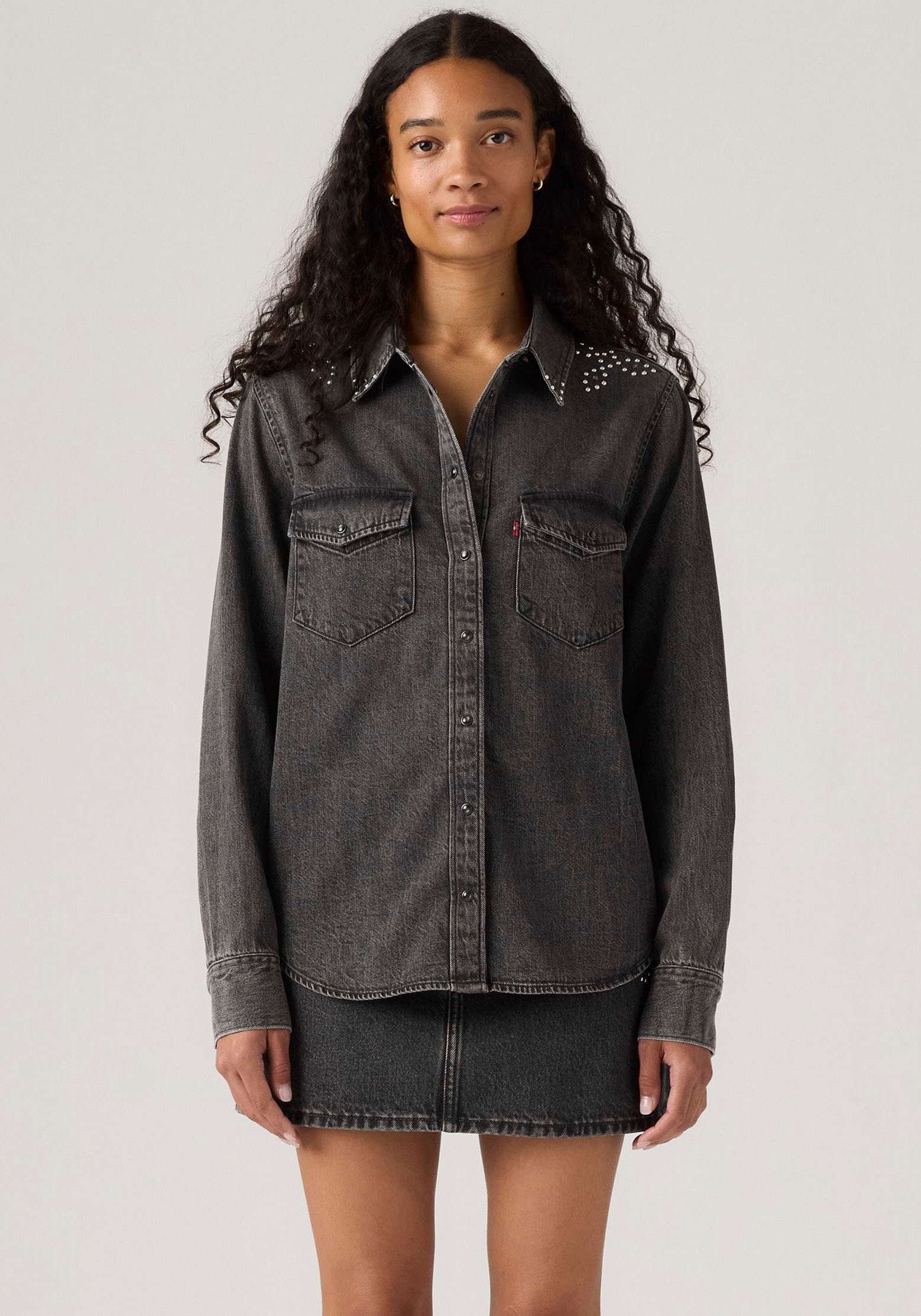 Levi's® Jeansbluse »ESSENTIAL WESTERN« mit Brusttaschen mit Druckknöpfen