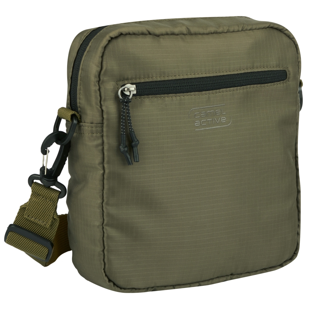Image of camel active Umhängetasche "Shores" Ultraleicht mit sportiver Schnürung abnehmbare Pouch & Reflektdetails