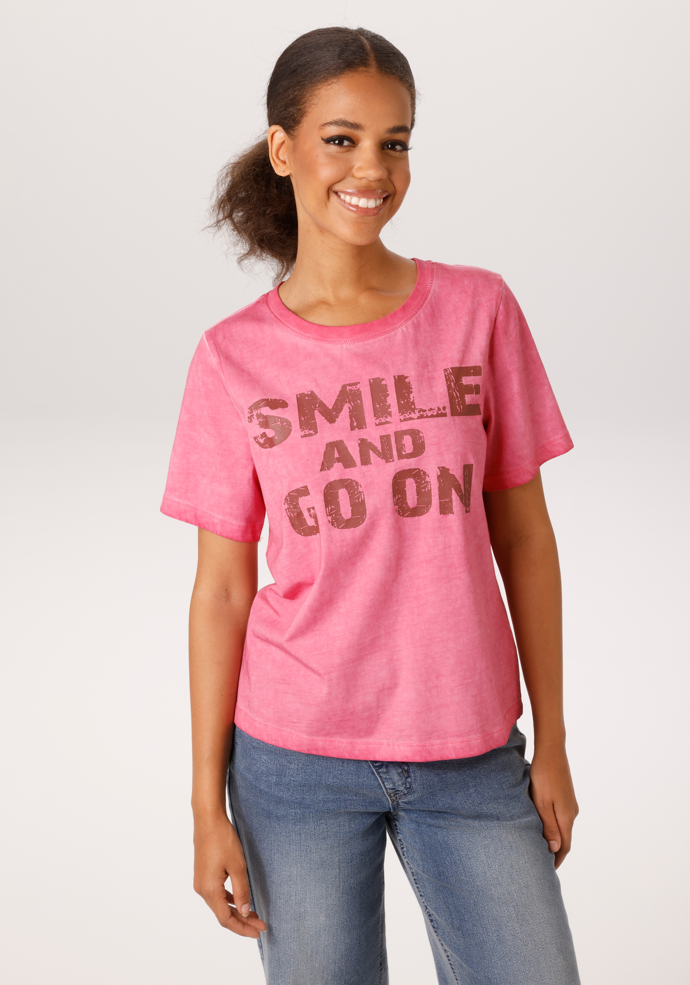 Image of Aniston CASUAL T-Shirt in trendiger Oil-dyed-Waschung
