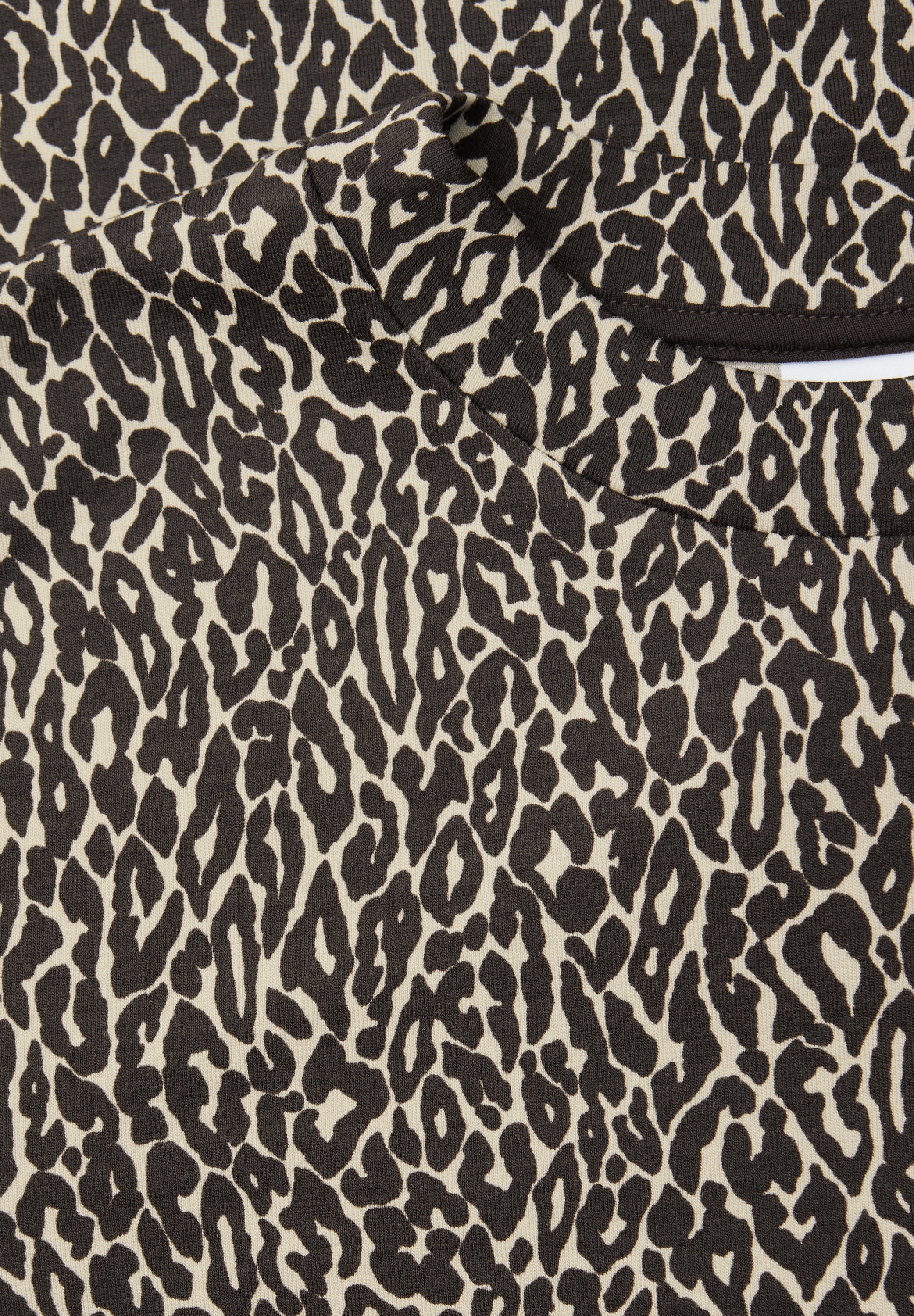 STREET ONE Midikleid Ohne Taschen im Leo-Allover-Print