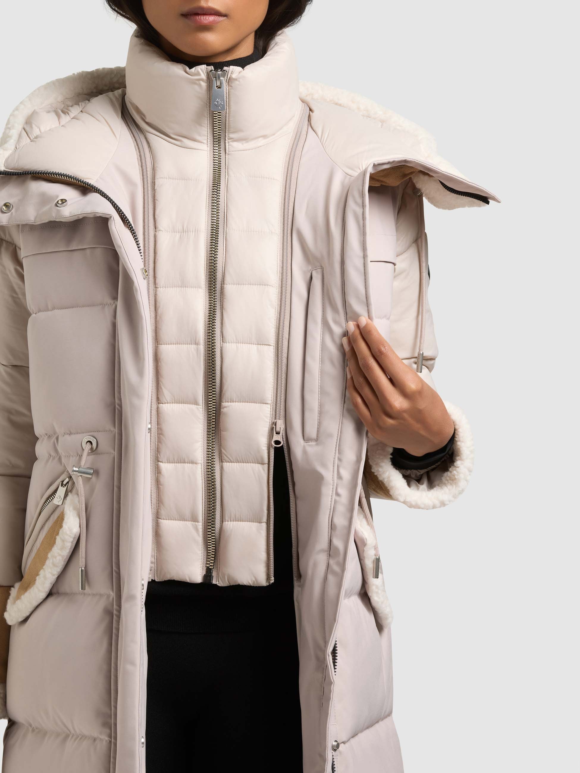 khujo Manteau matelassé »DAYANA« glatte Steppqualität mit Teddyfell und Wildlederimitat Details