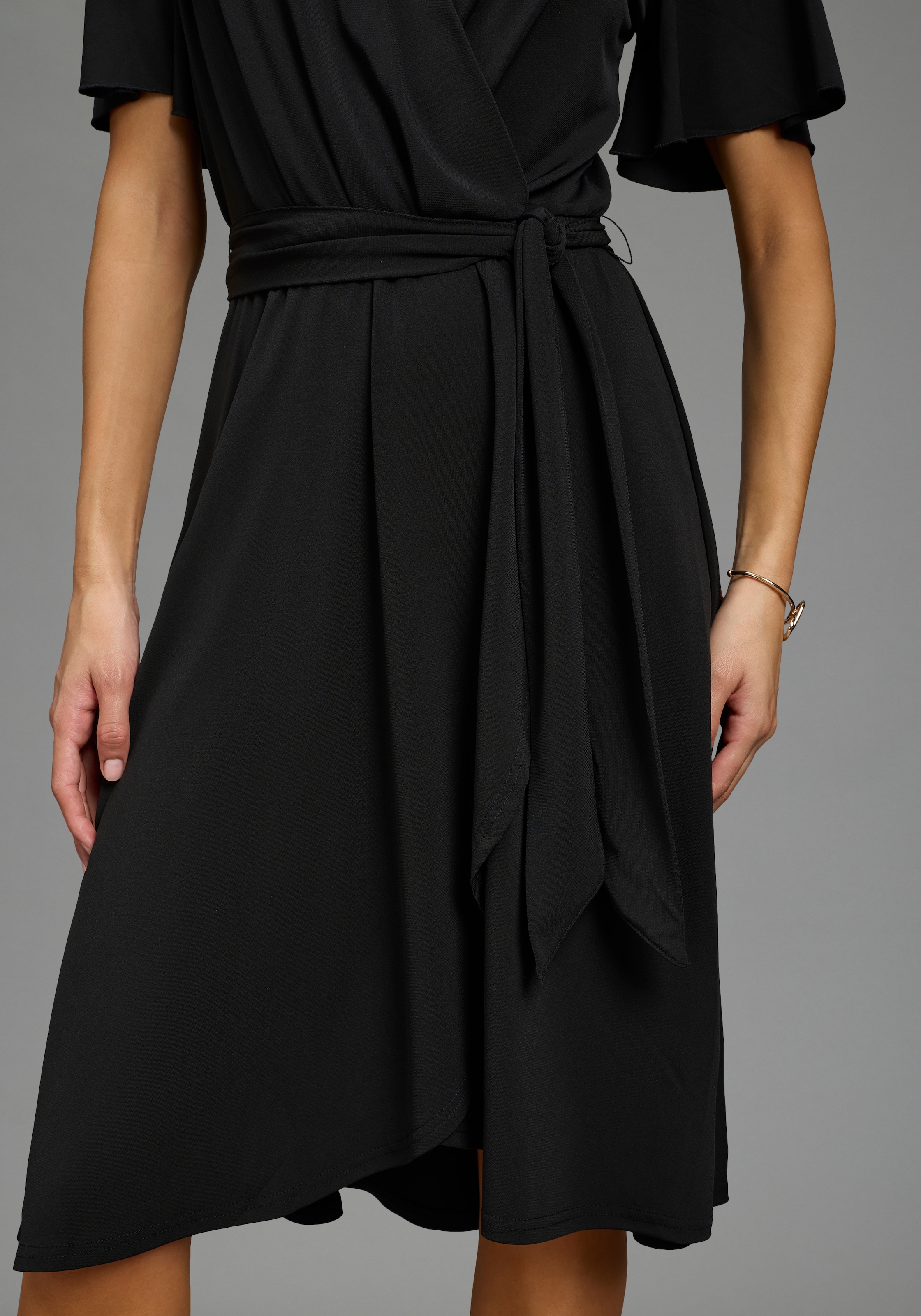 Laura Scott Robe de soirée longueur genou, ajustée, en jersey simple élastique