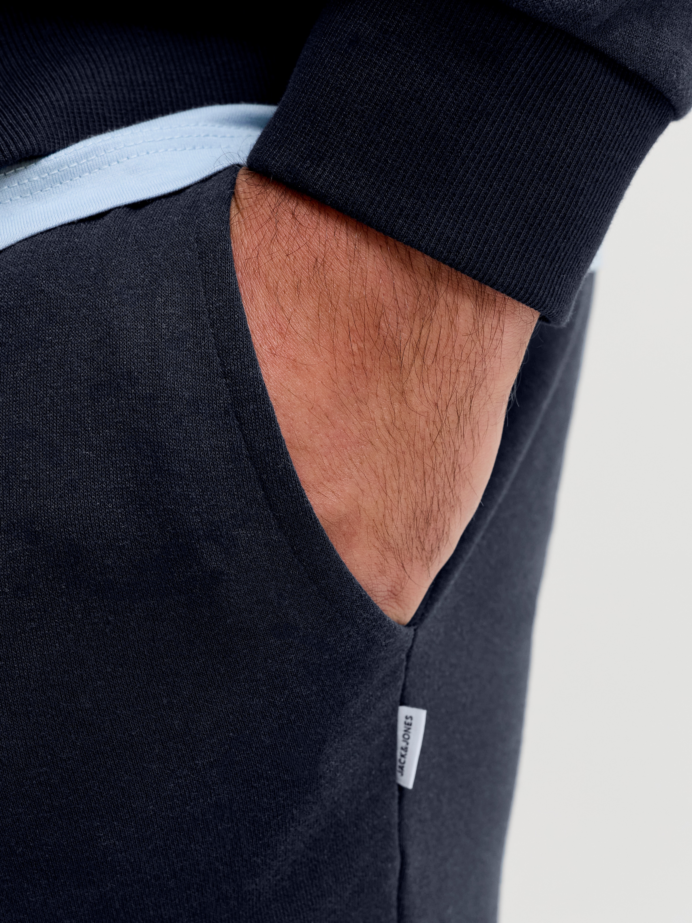 Jack & Jones PlusSize Sweatshorts »JPSTGORDON BRADLEY SWEAT SHORTS MI PLS«  mélange de matériaux, coupe normale
