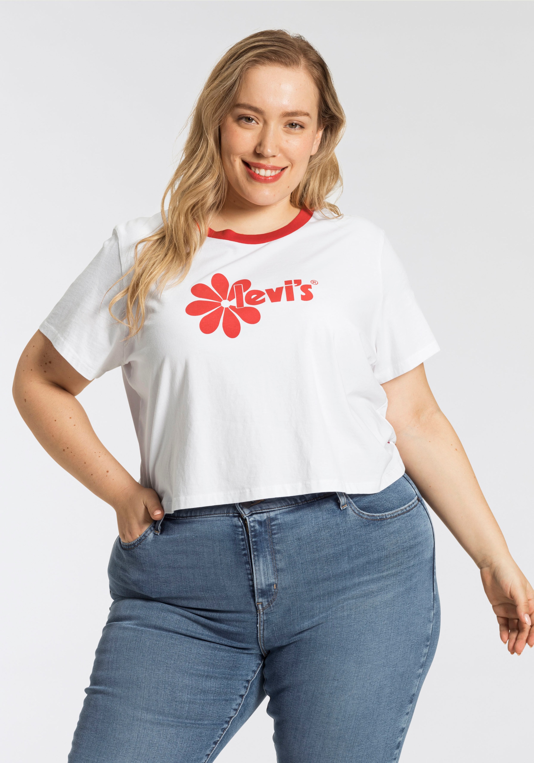 Image of Levi's® Plus Kurzarmshirt »PL CROPPED JORDIE TEE«, mit Blumen-Levi's Aufdruck bei Ackermann Versand Schweiz