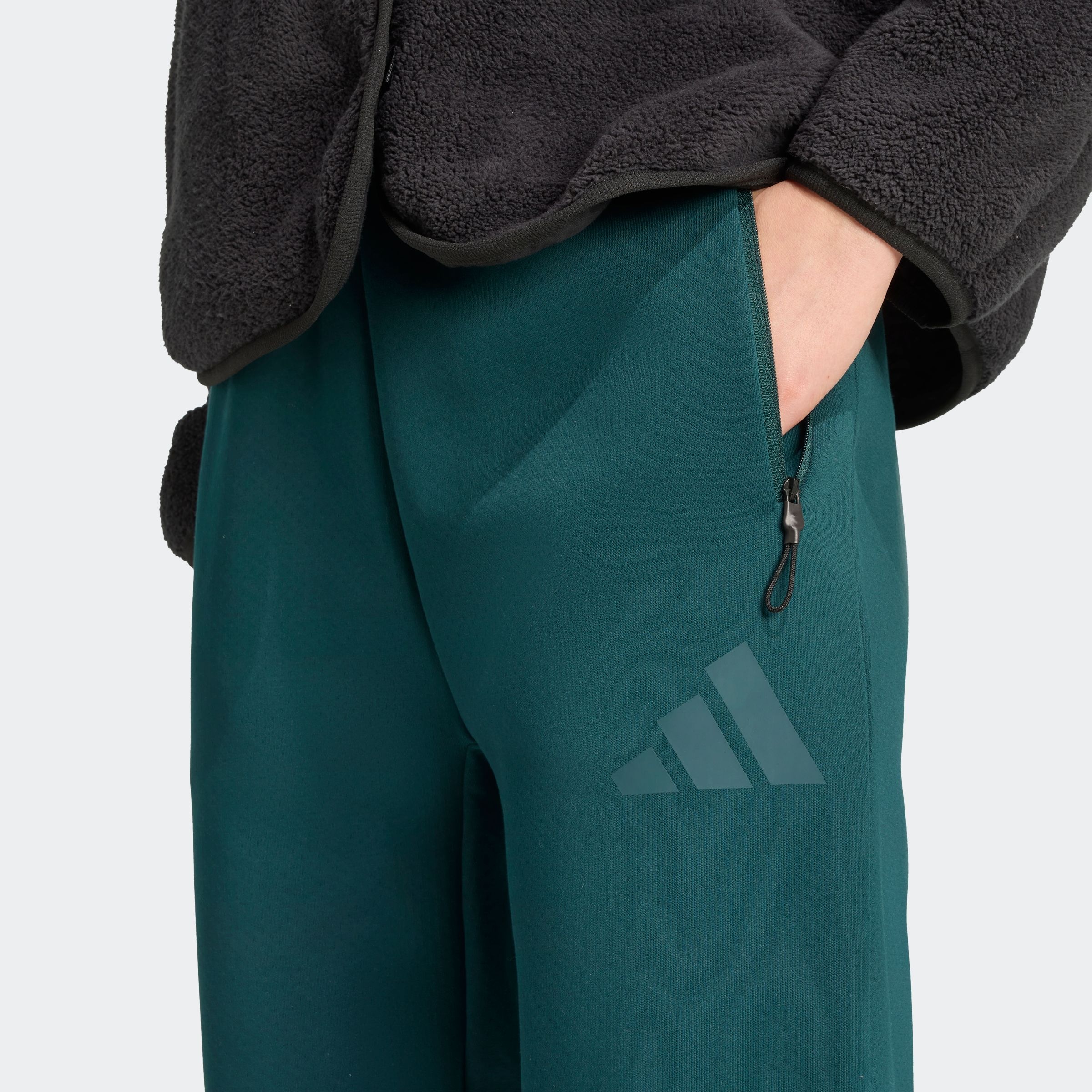 adidas Sportswear Pantalon de sport »W Z.N.E. PT«