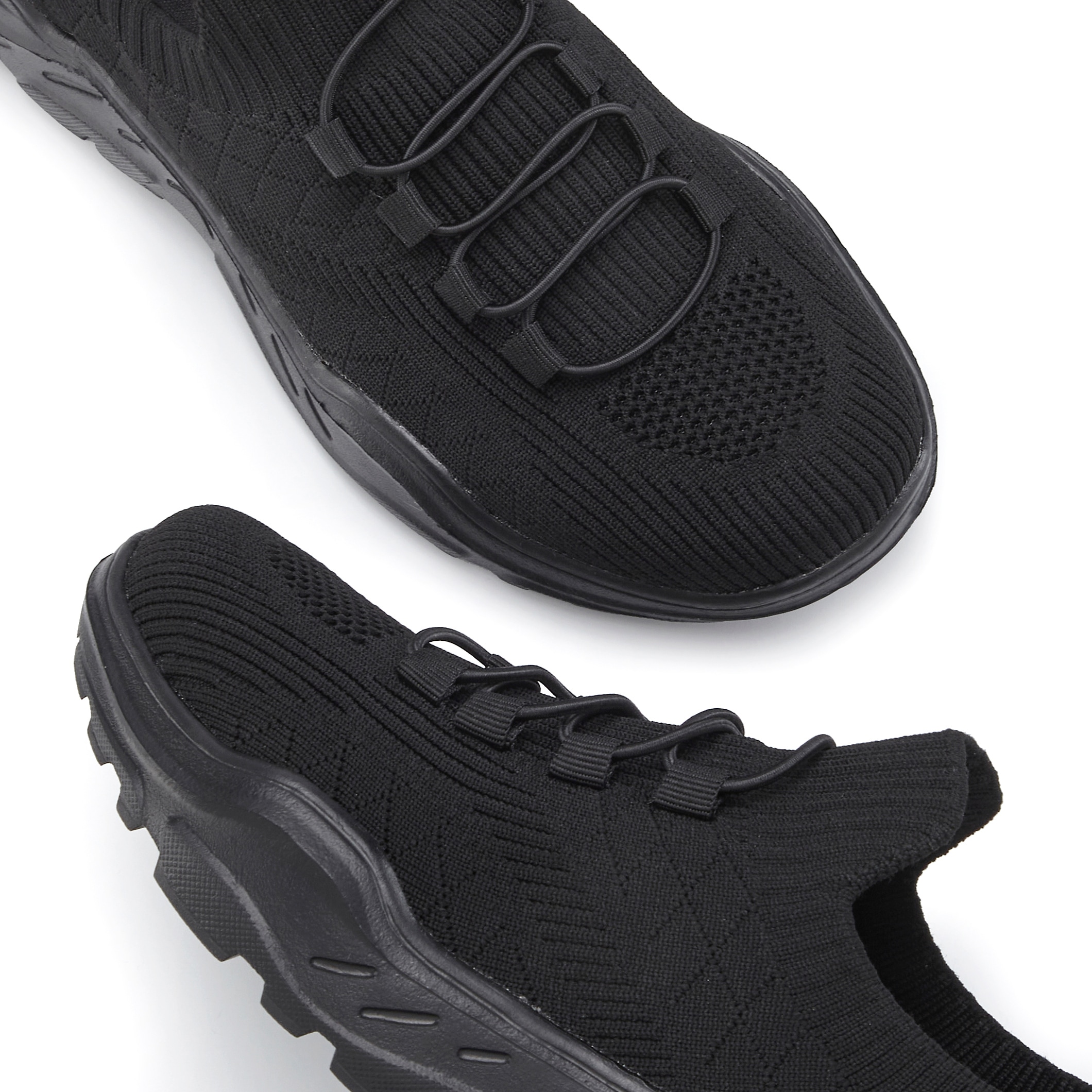 LASCANA ACTIVE Sneaker »Halbschuh, Freizeitschuh, ultraleicht und bequem,«, zum Reinschlüpfen und elastischen Schnürbändern VEGAN