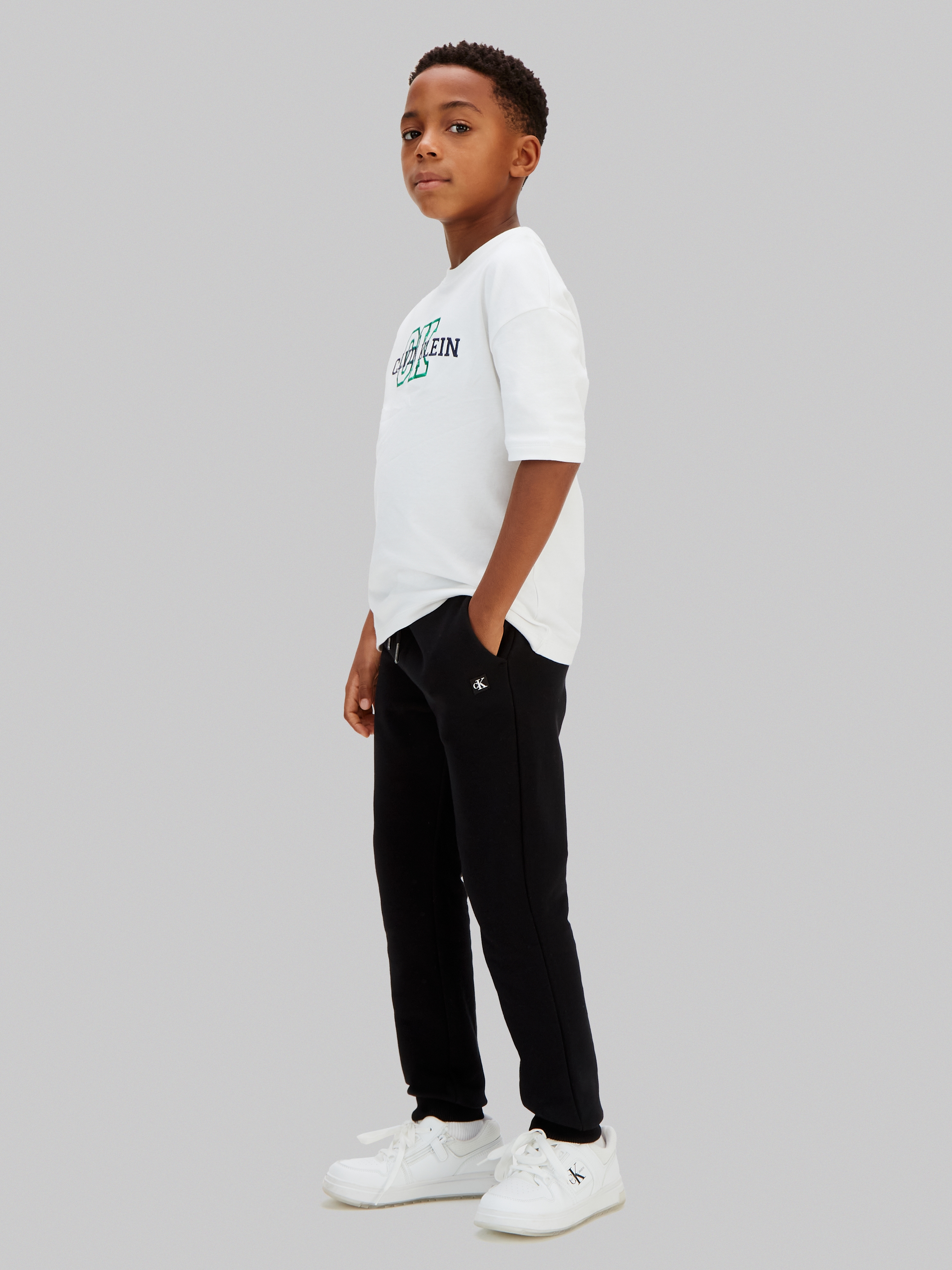Calvin Klein Jeans Sweathose »MINI BADGE SWEATPANTS«  Regular fit für Kinder mit elastischem Saum