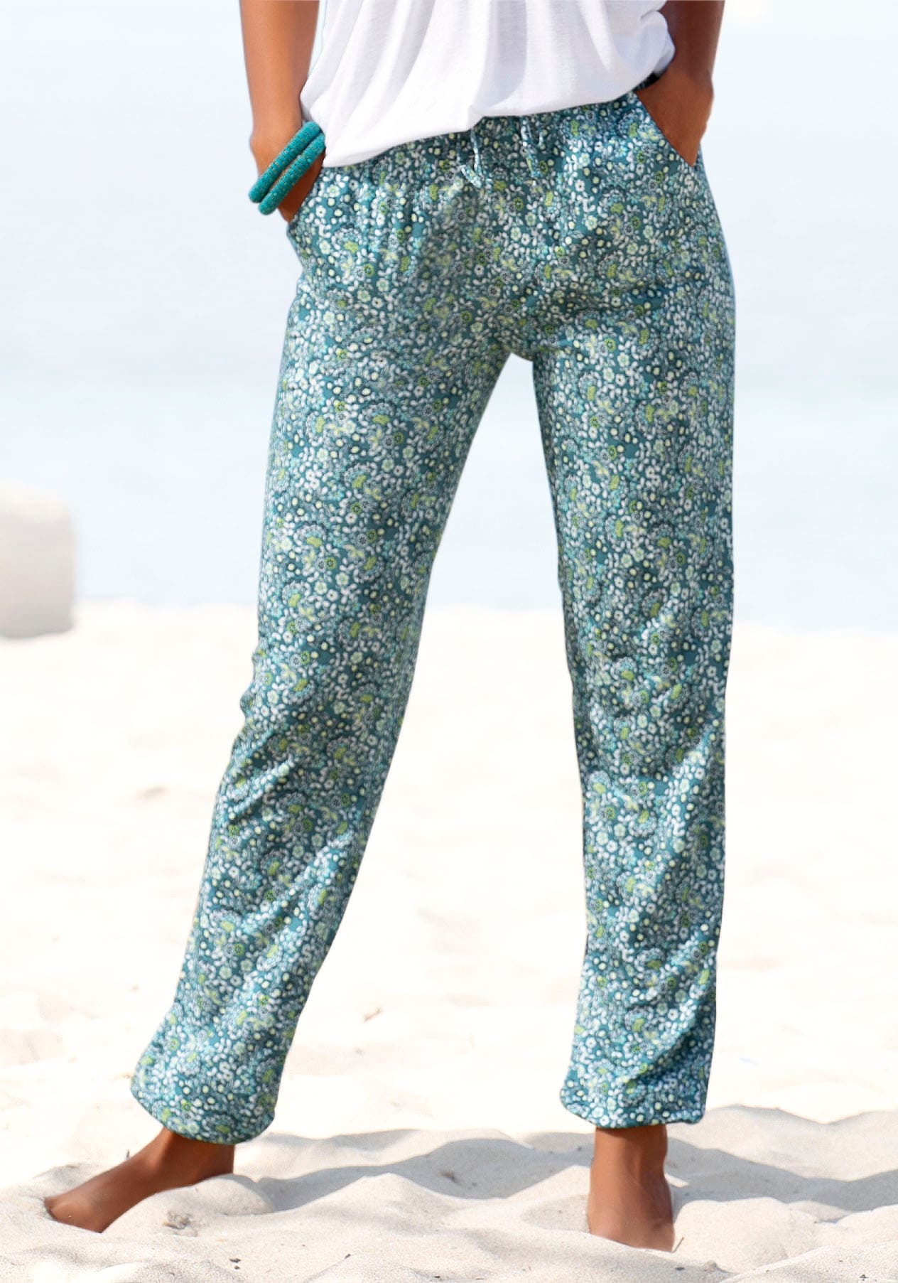 Jerseyhose, mit Blümchendruck und Taschen, elastischer Bund, Strandhose