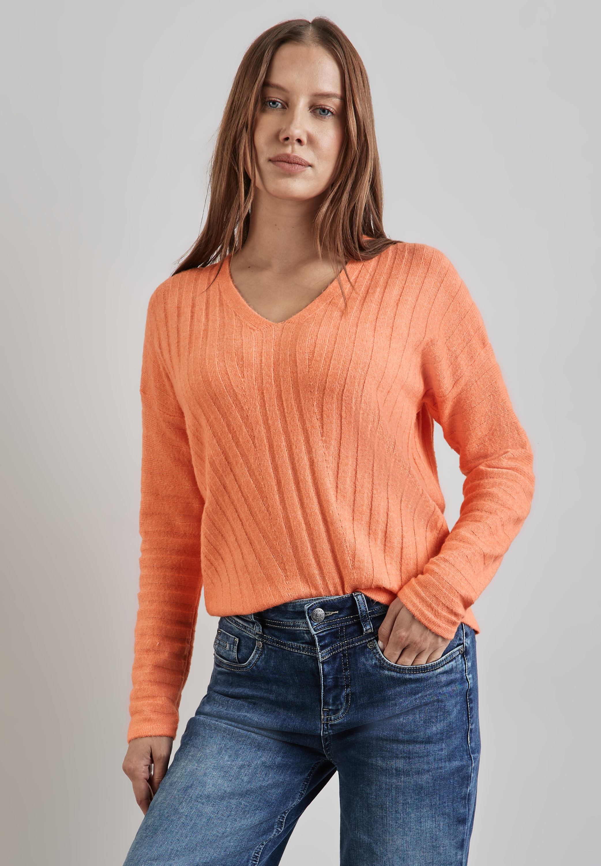 Strickpullover, mit V-Ausschnitt