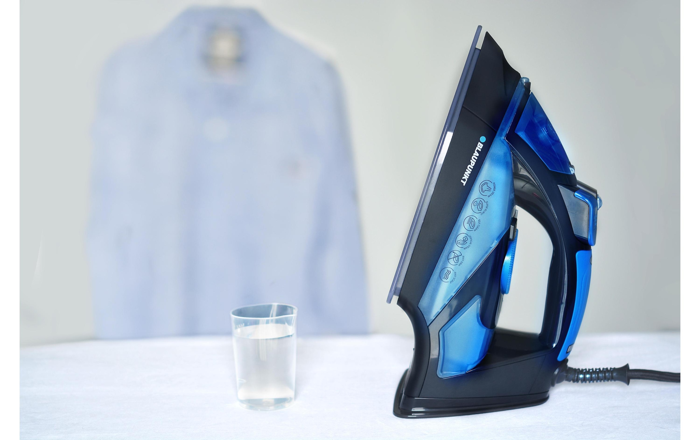 Blaupunkt Dampfbügeleisen »HSI701 Blau/Schwarz«, 2600 W