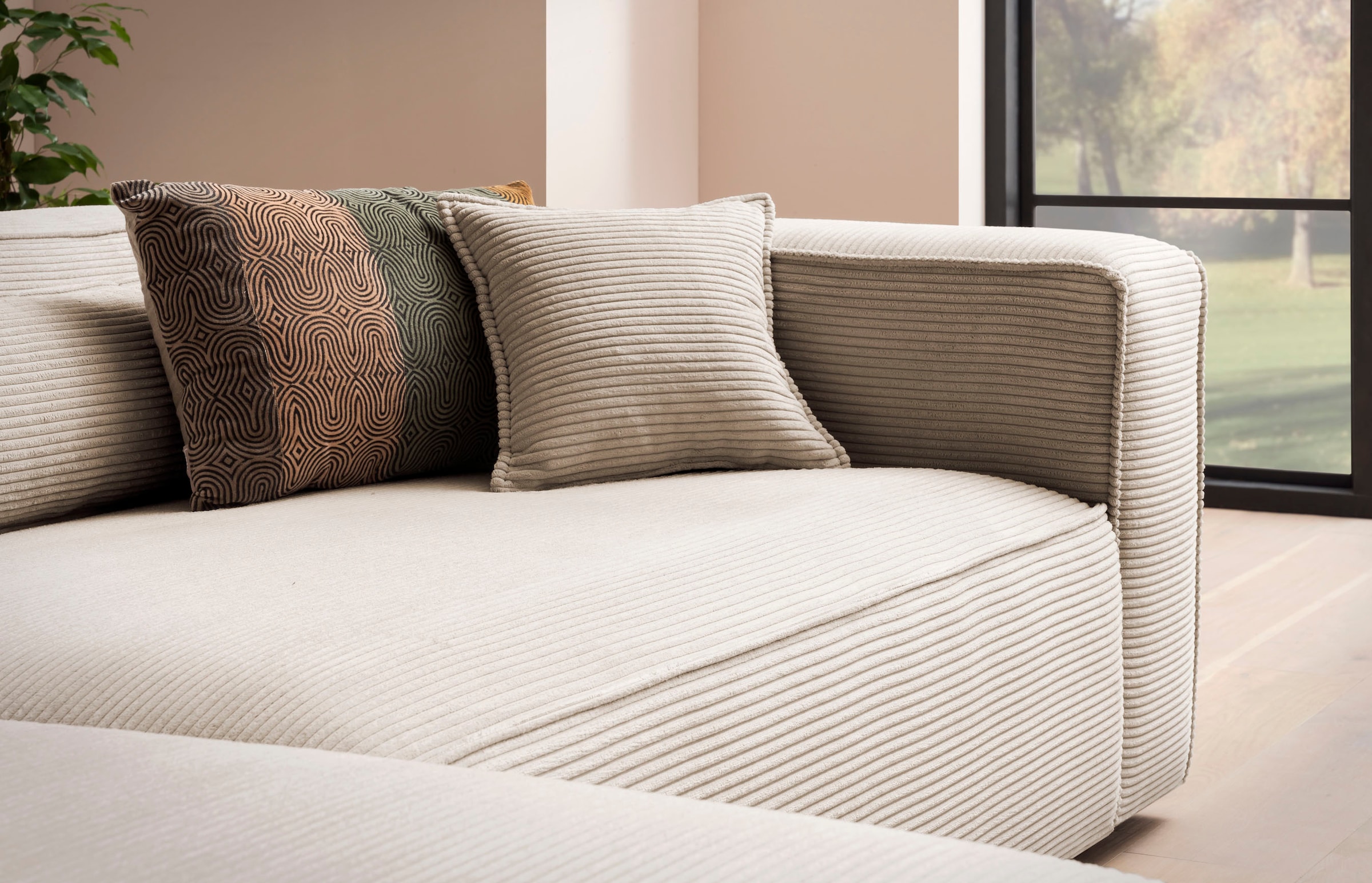 LeGer Home by Lena Gercke Ecksofa »PIARA XXL, Big-Sofa in Cord oder Leinenoptik, L-Form, mit Kedernaht«, wahlweise Ottomane rechts/links, schwarze Füsse, extra tiefe Sitzfläche