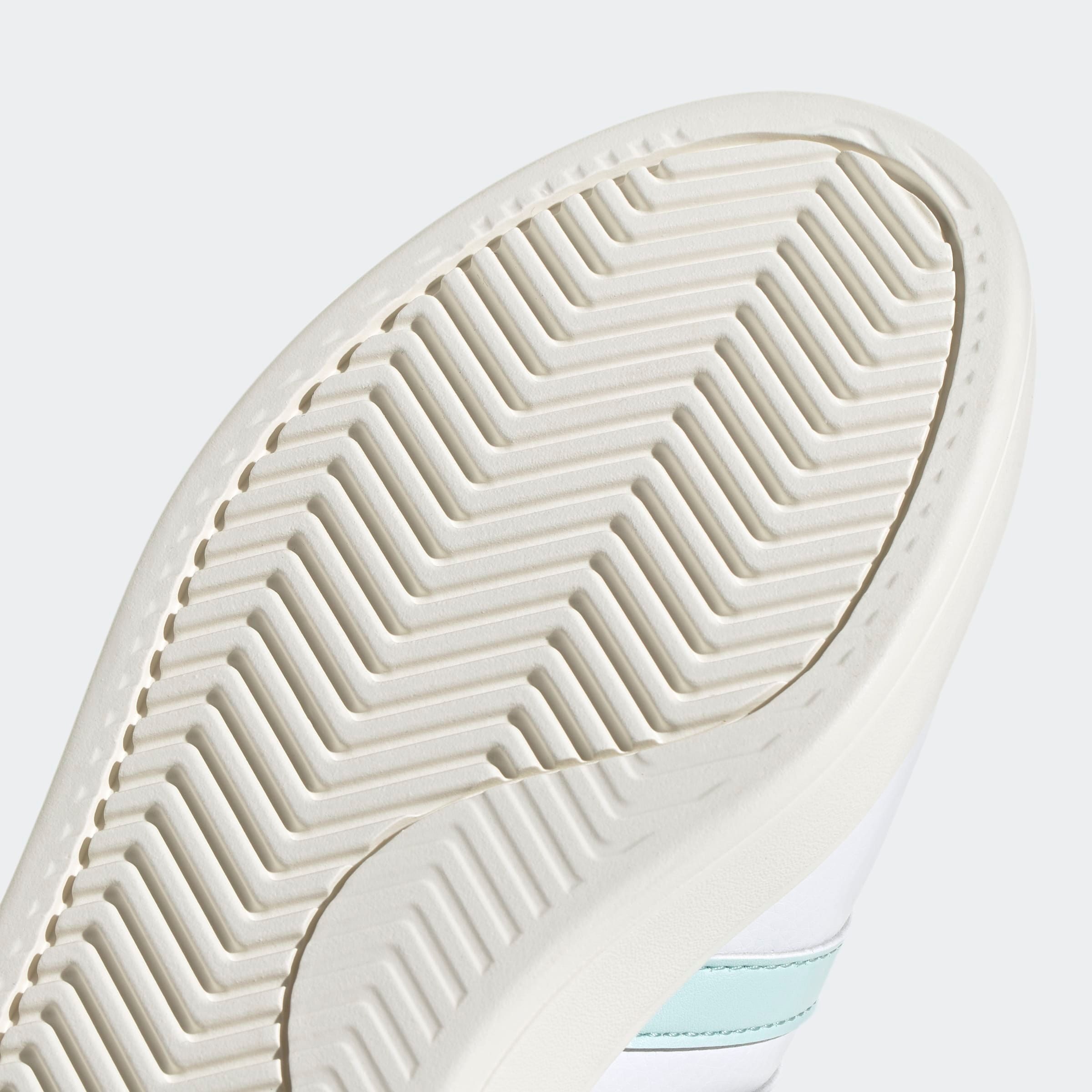 adidas Sportswear Sneaker »GRAND COURT CLOUDFOAM LIFESTYLE COURT COMFORT«, Design auf den Spuren des adidas Superstar