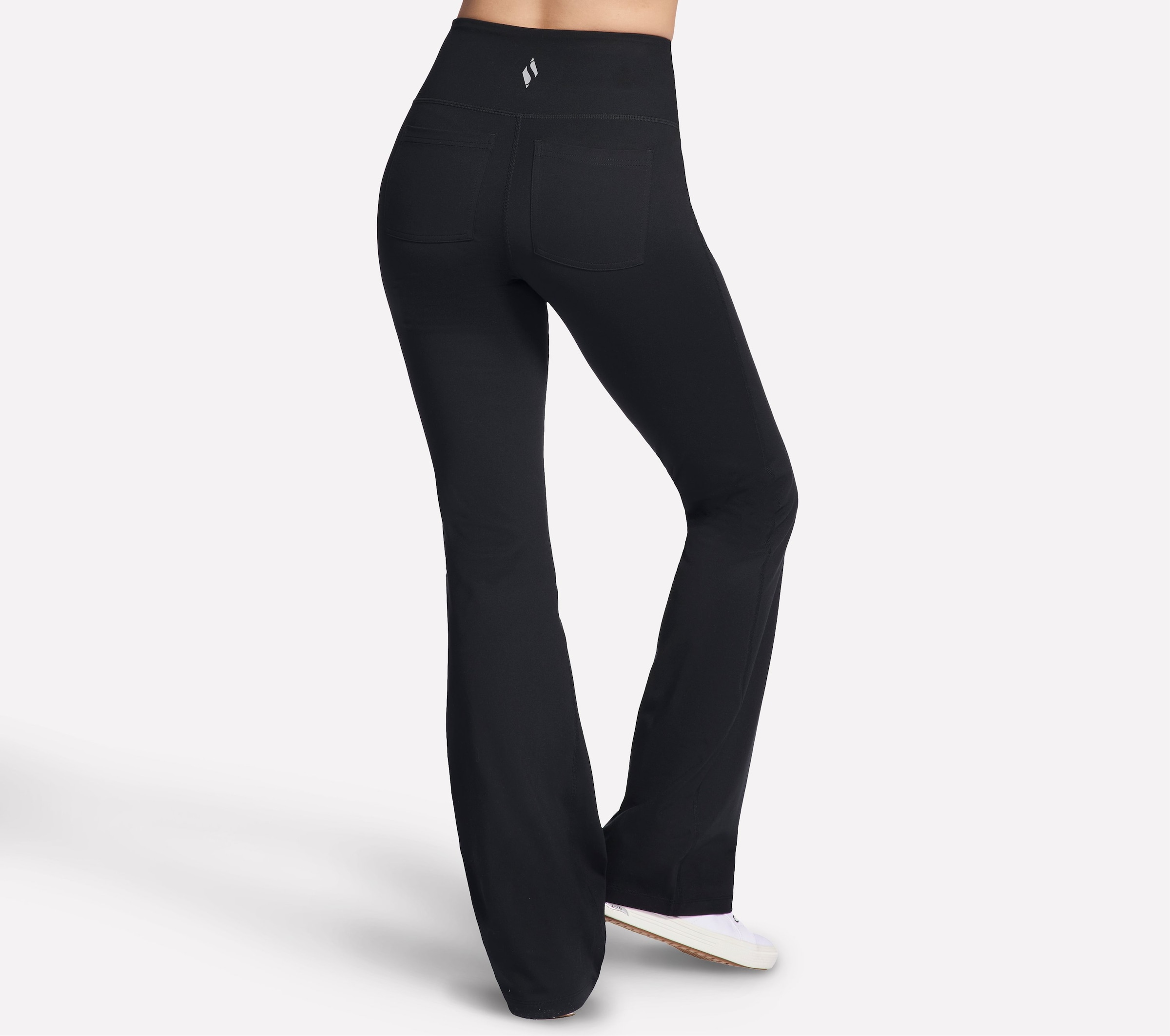 Skechers Funktionshose »GOFLEX SLIM PANT«  mit aufgesetzten Gesässtaschen, aus weichem Funktionsmaterial