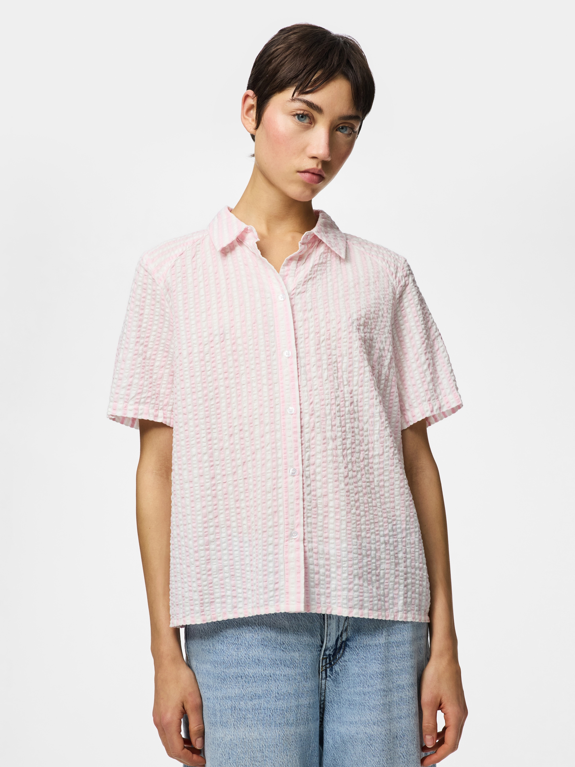 Image of pieces Hemdbluse "PCSTINNA SS SHIRT WVN NOOS BC" mit Streifenmuster