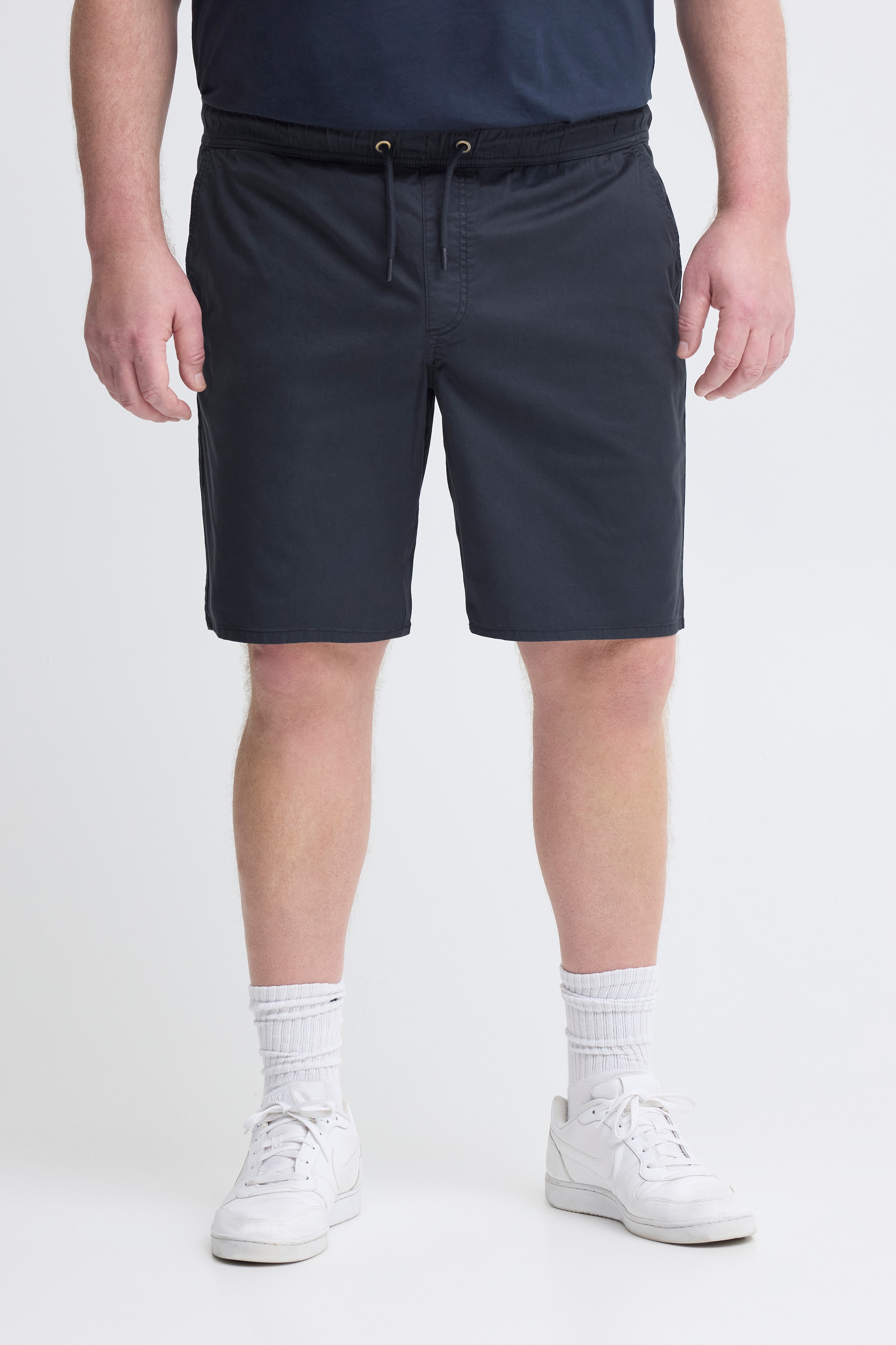 Image of Blend Shorts "BHMAXIM BB RLX EASYPULL SHORTS" in grossen Grössen