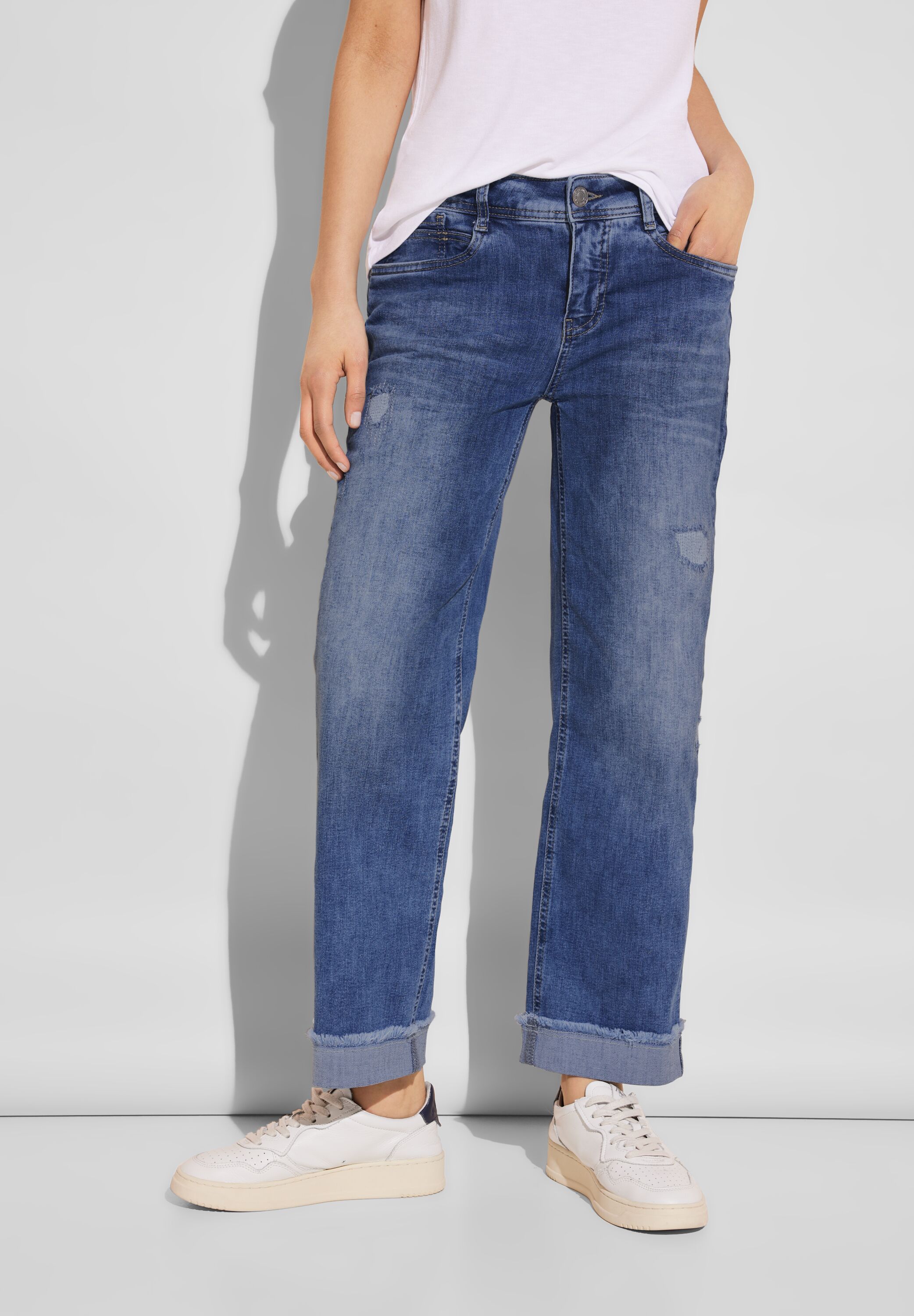 STREET ONE Comfort-fit-Jeans, im Destroyed-Look-Street One 1