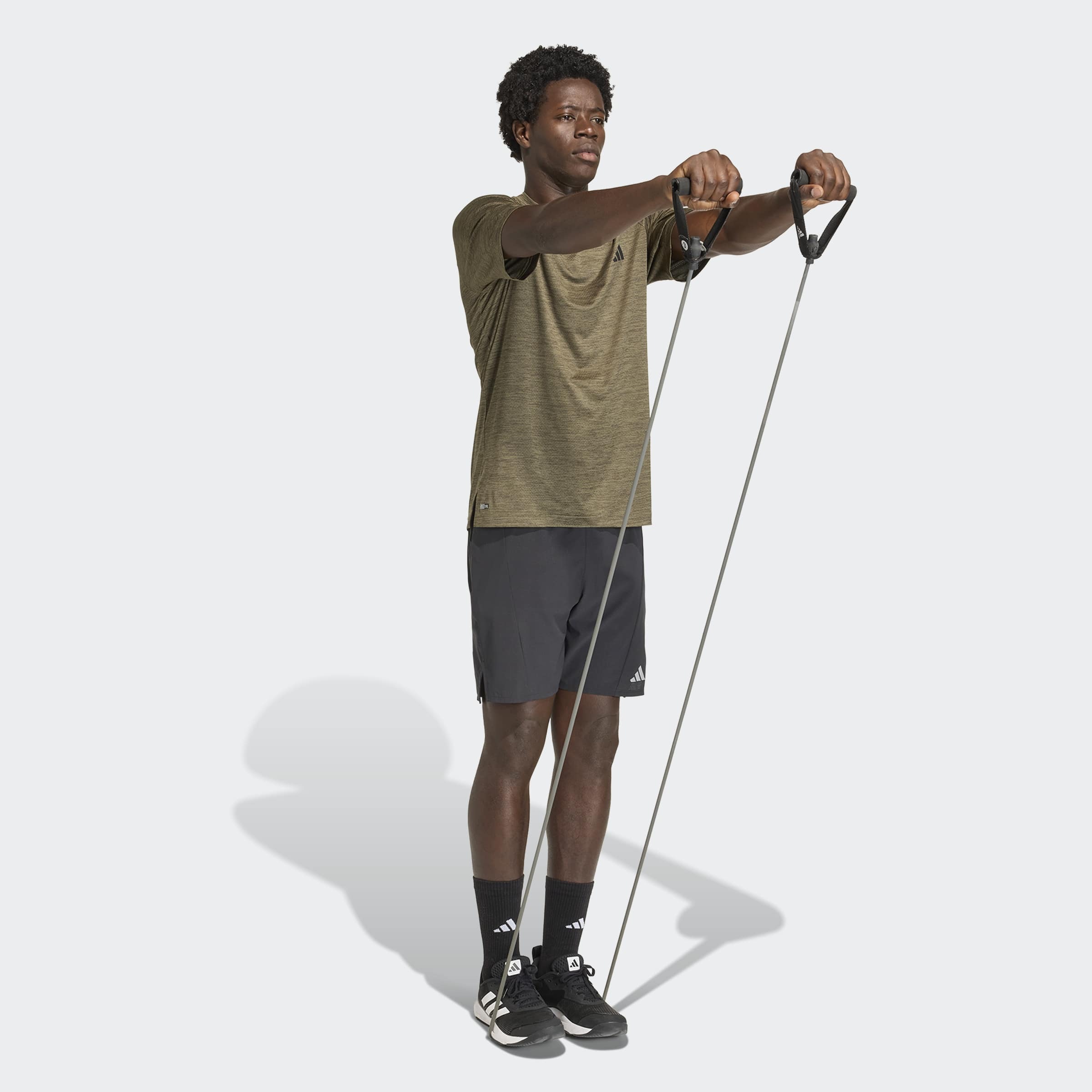 adidas Performance T-shirt »TECH ESSENTIALS WORKOUT« style sportif, col rond, manches courtes, longueur normale